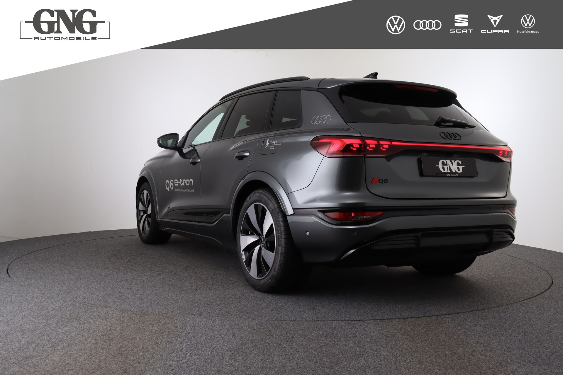 AUDI Q6 e-tron quattro-image-2