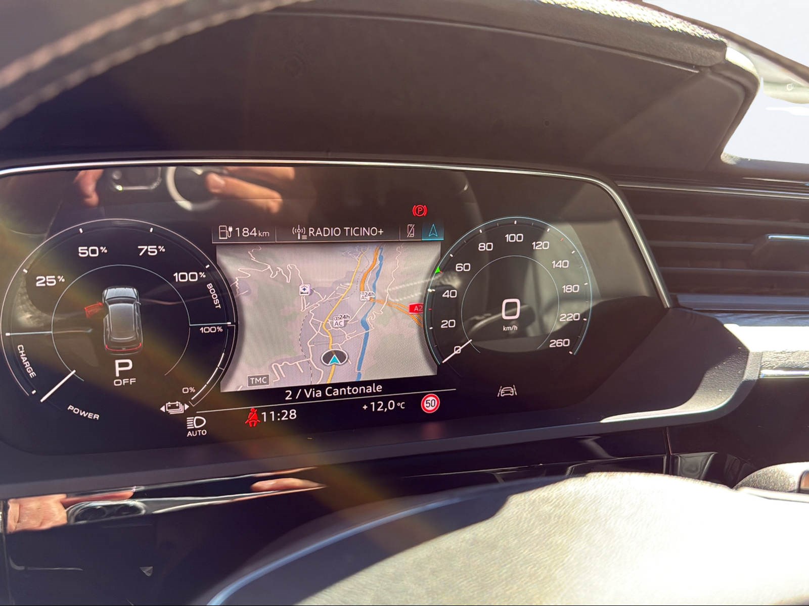 AUDI e-tron 55 Sportback S Line quattro-image-12
