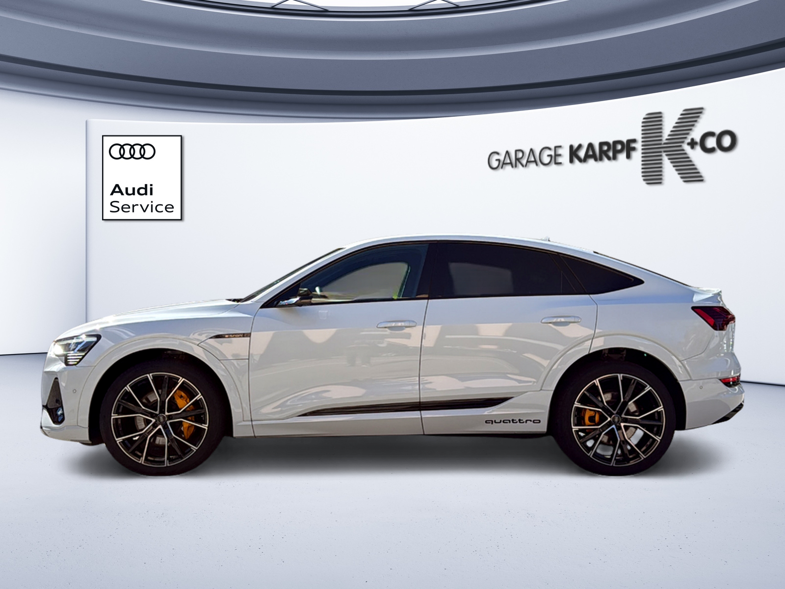 AUDI e-tron 55 Sportback S Line quattro-image-1