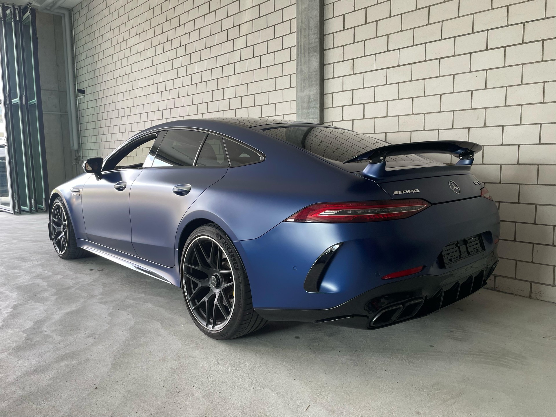 MERCEDES-BENZ AMG GT 4 63 S 4Matic+ Speedshift MCT Traumausstattung-image-3