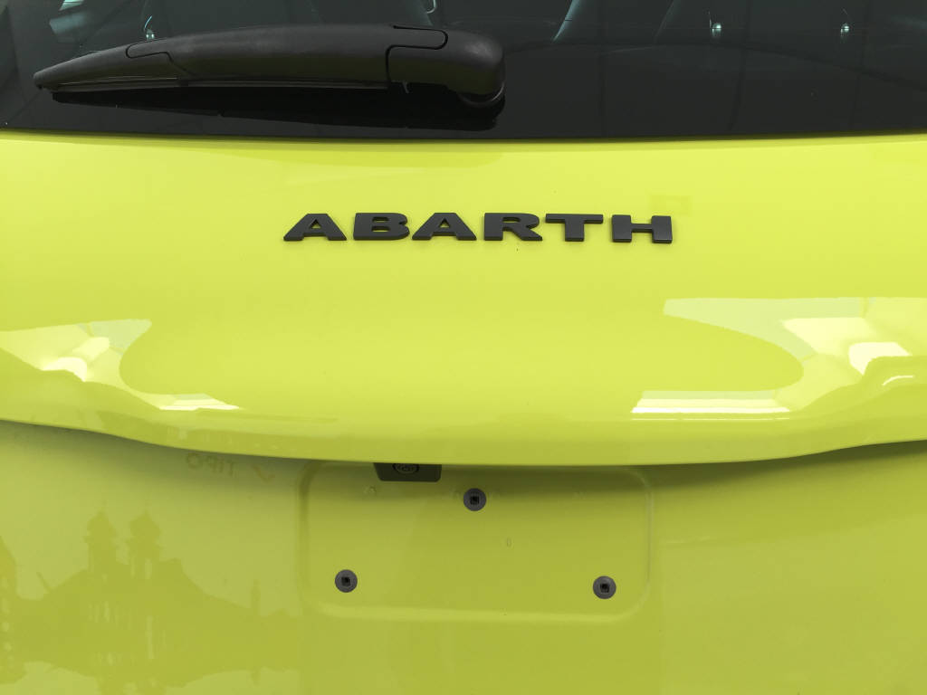 FIAT 500e BEV Abarth Scorpionissima-image-4