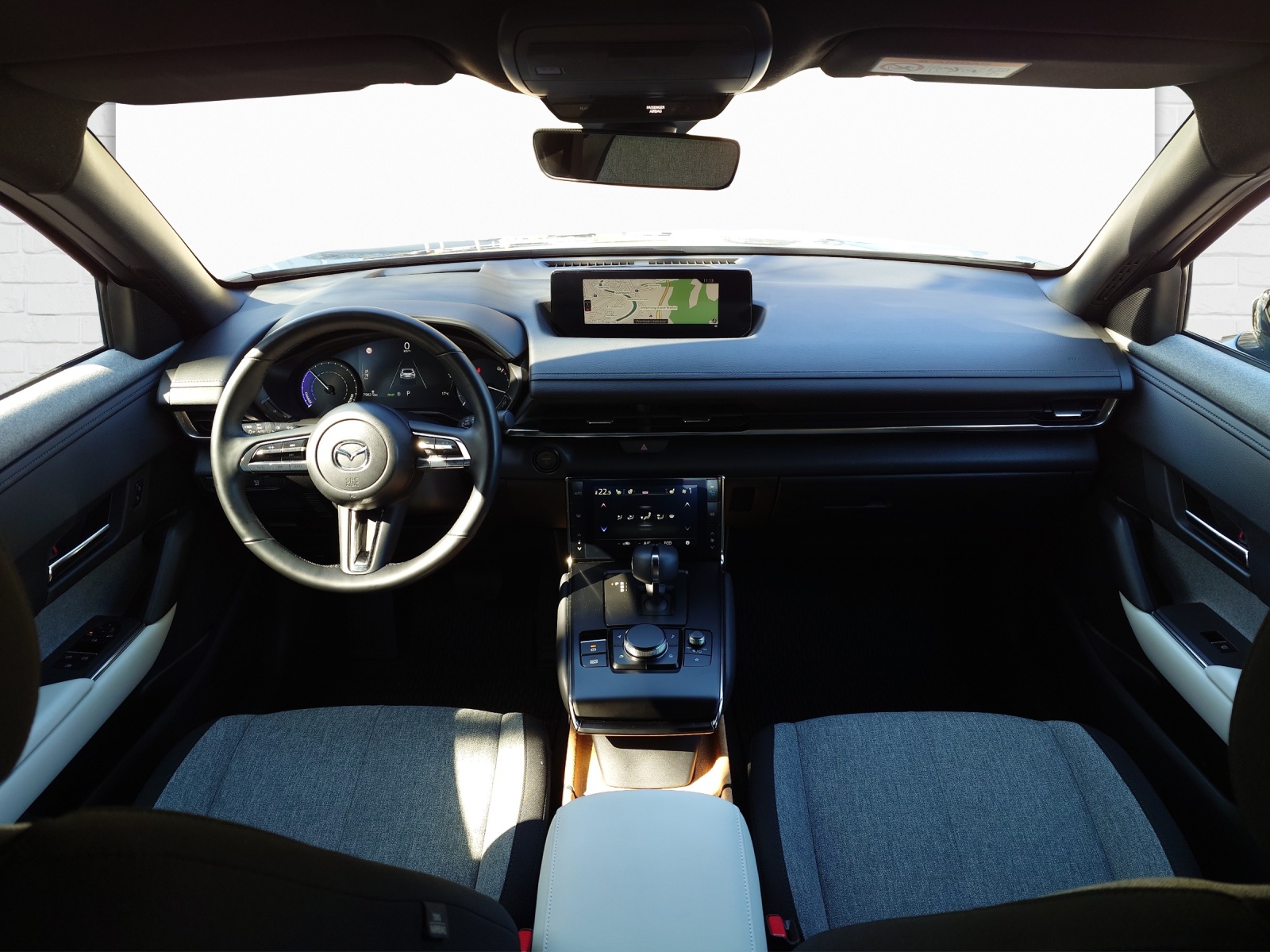 MAZDA MX-30 e-Skyactiv Exclusive-Line-image-5