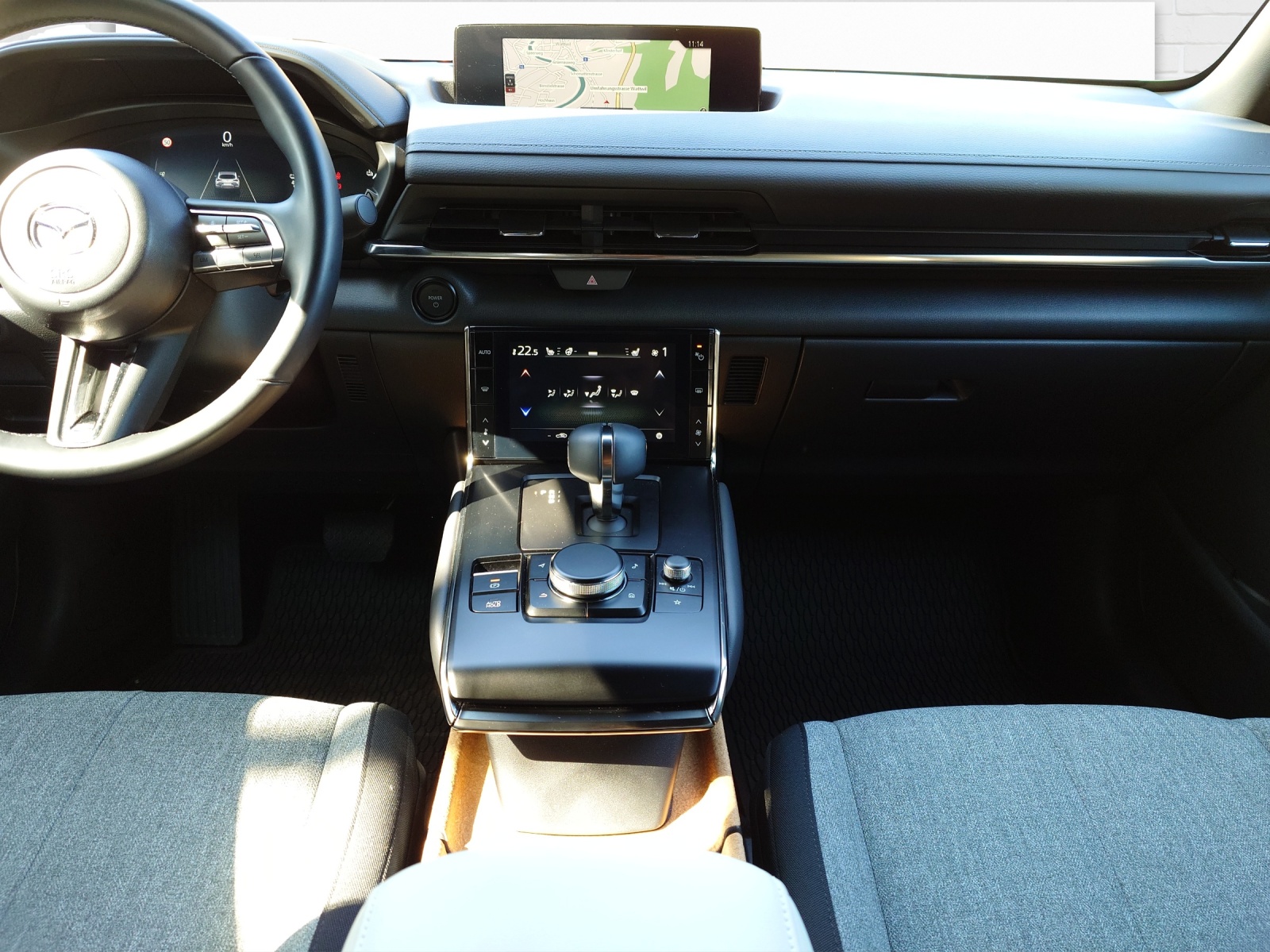 MAZDA MX-30 e-Skyactiv Exclusive-Line-image-6
