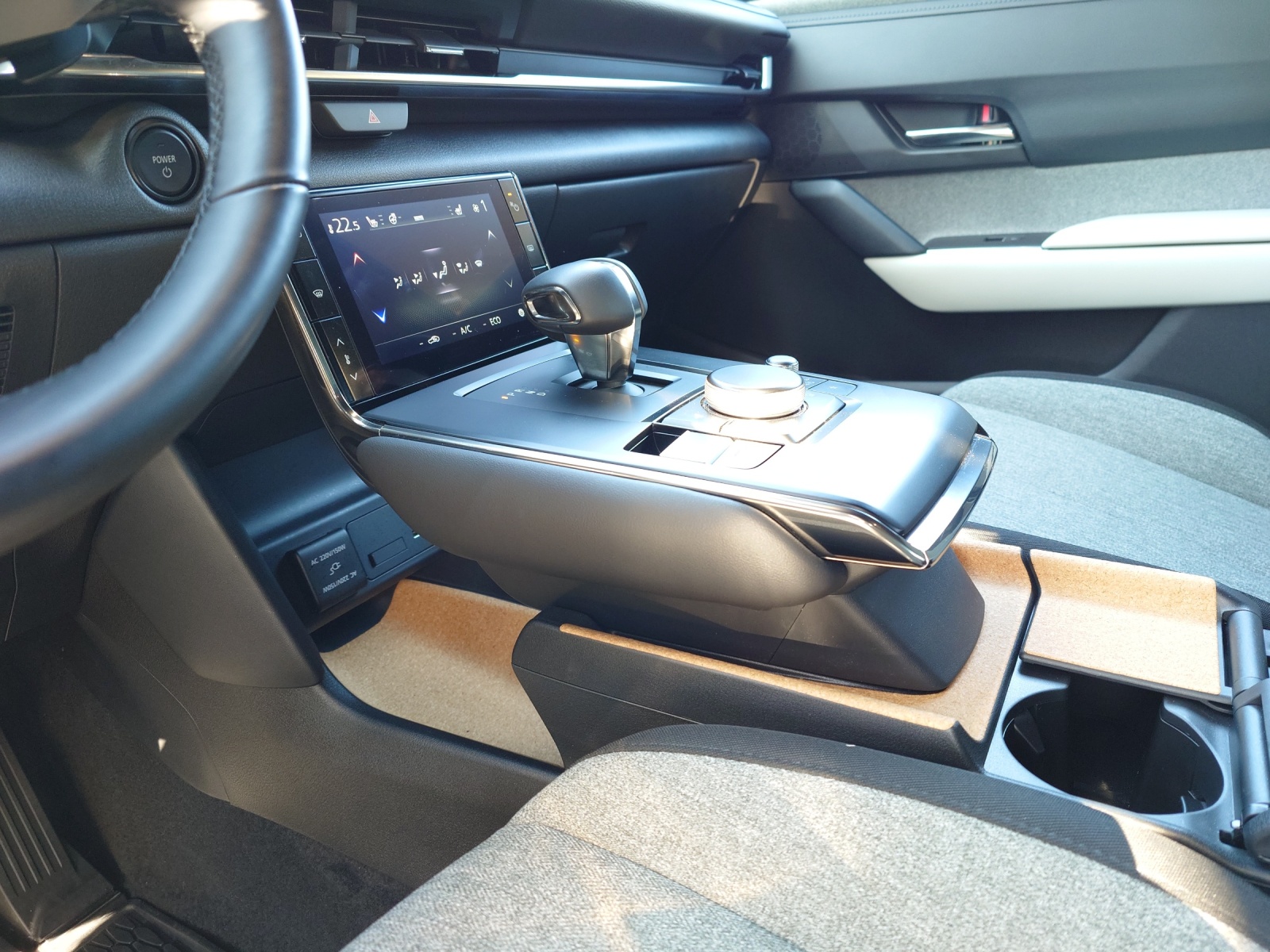 MAZDA MX-30 e-Skyactiv Exclusive-Line-image-14