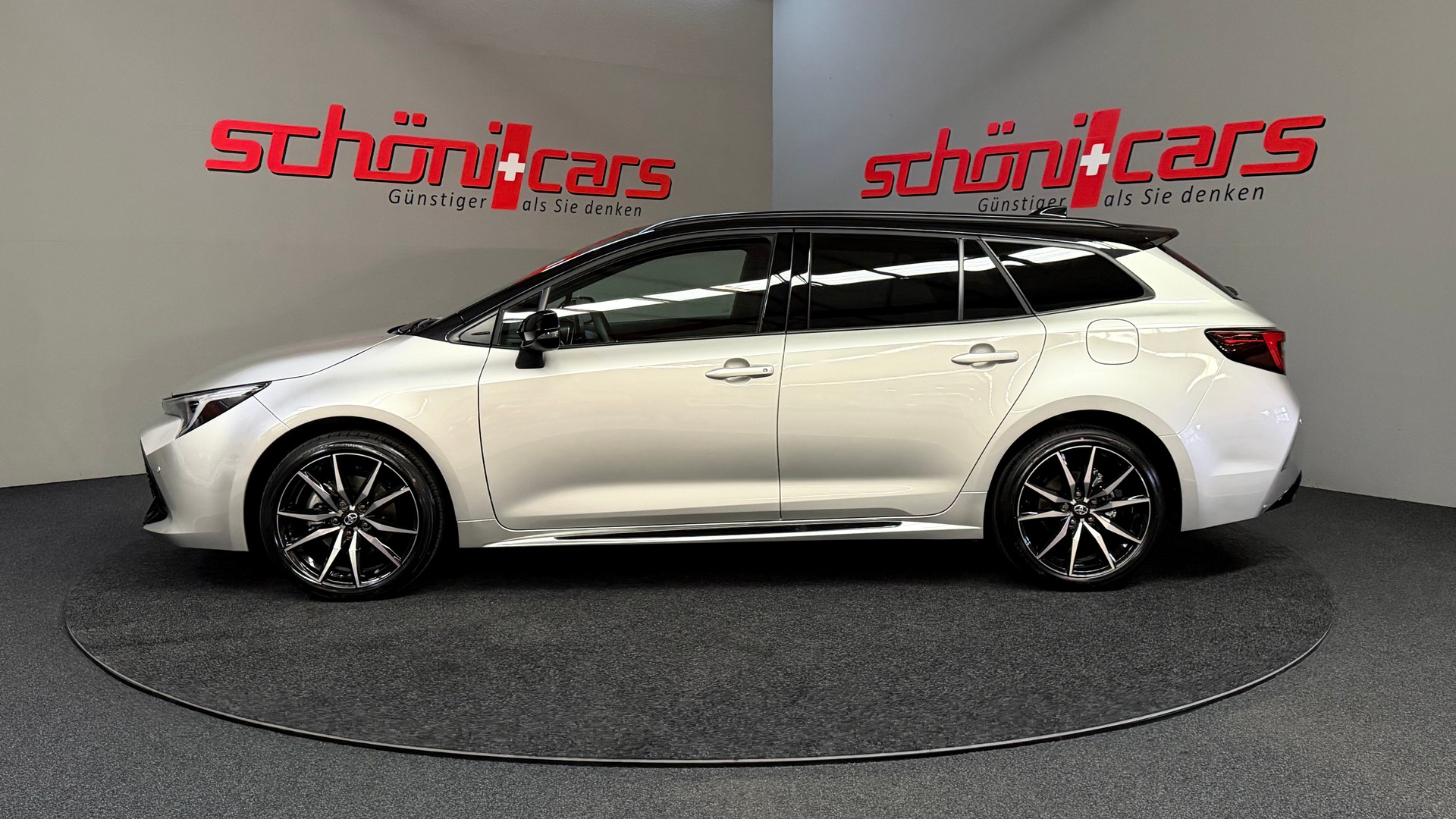 TOYOTA Corolla Touring Sports 2.0 HSD GR Sport e-CVT-image-2