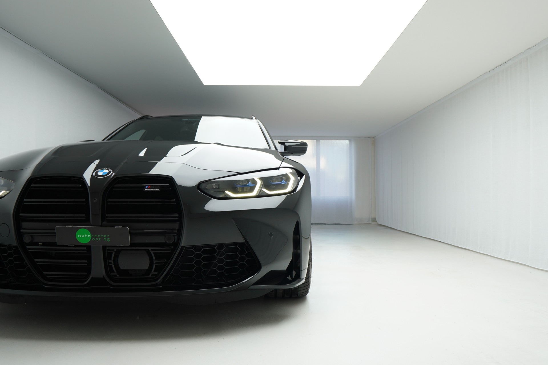 BMW M3 Touring xDrive Competition M-image-9