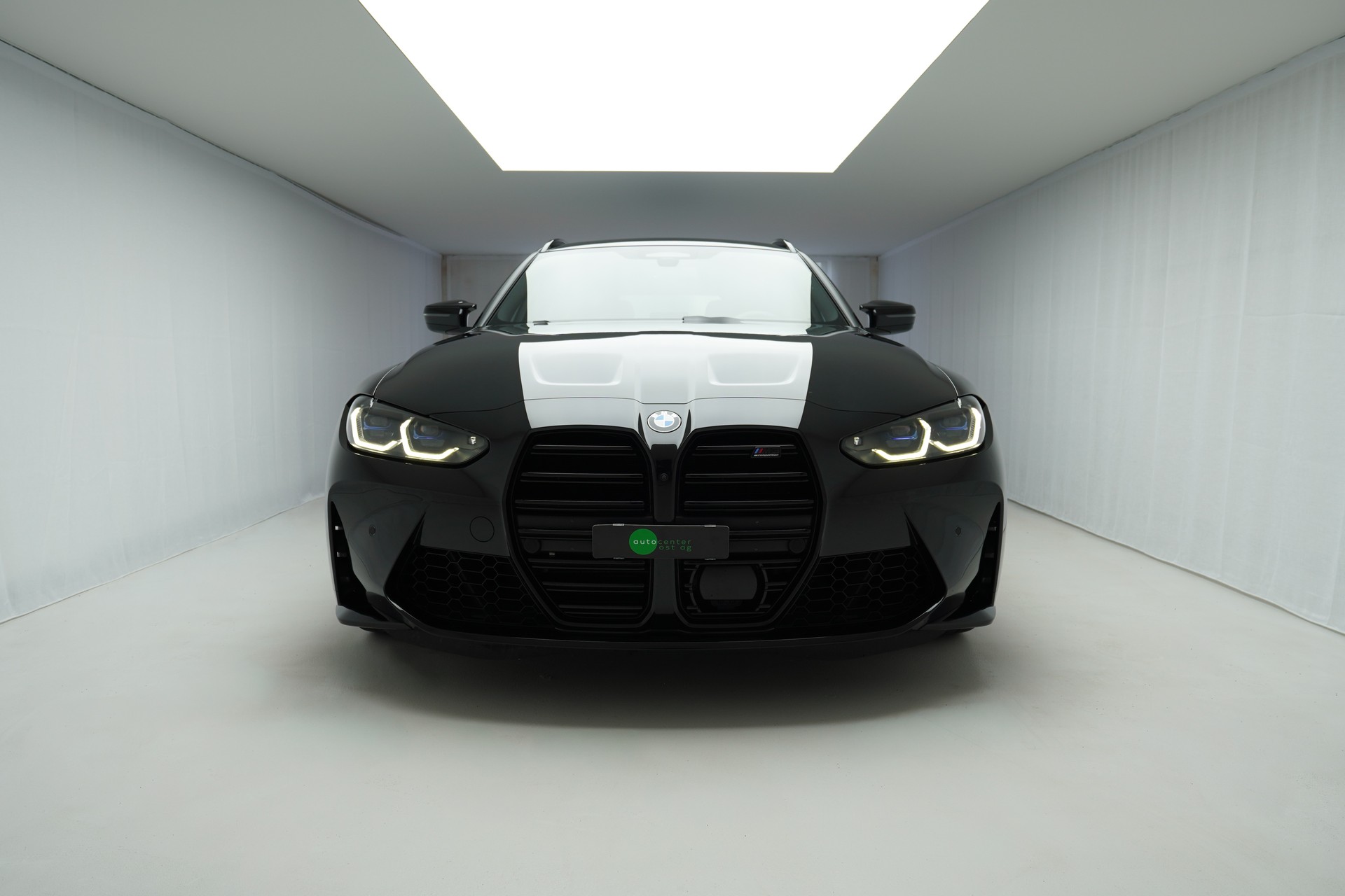 BMW M3 Touring xDrive Competition M-image-3