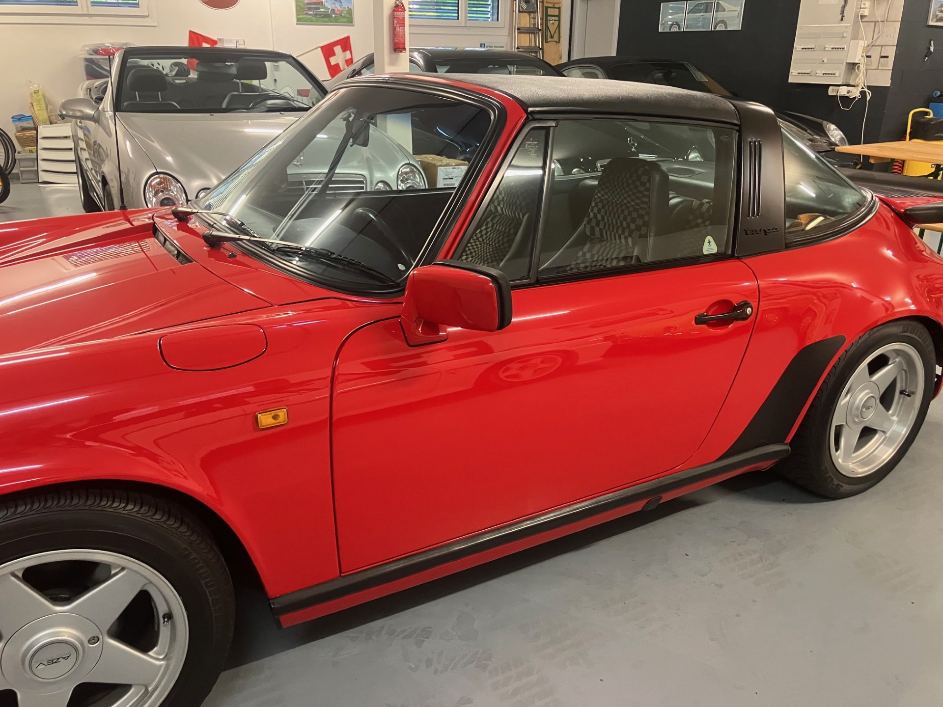 PORSCHE SC 3.0 Targa-image-13