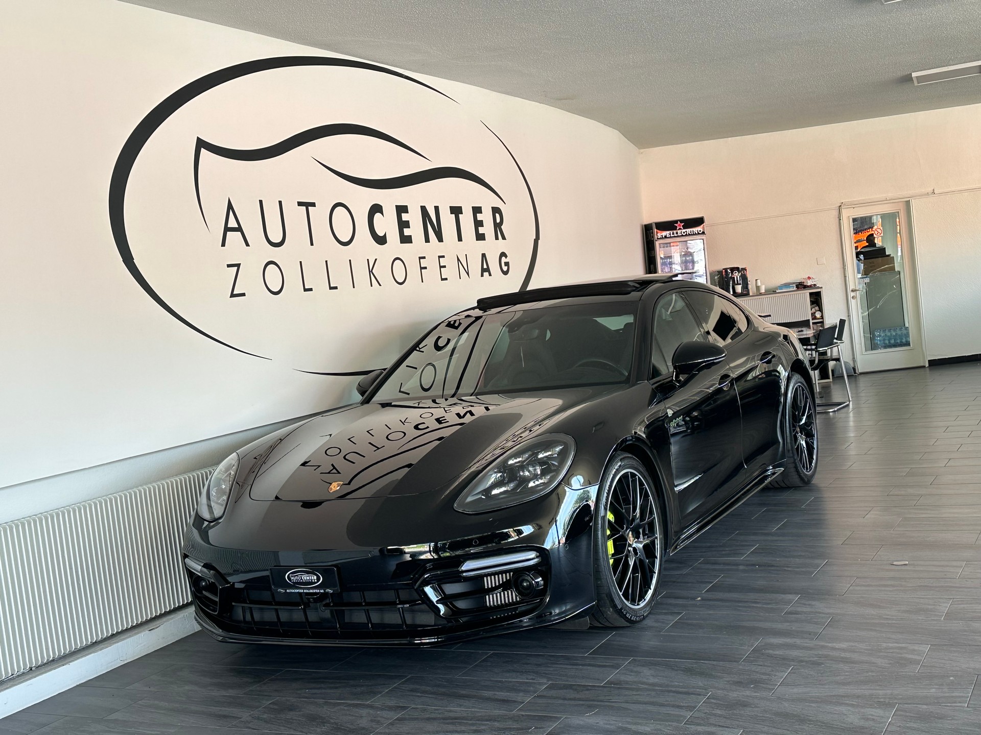 PORSCHE Panamera 4S Executive E-Hybrid PDK-image-2
