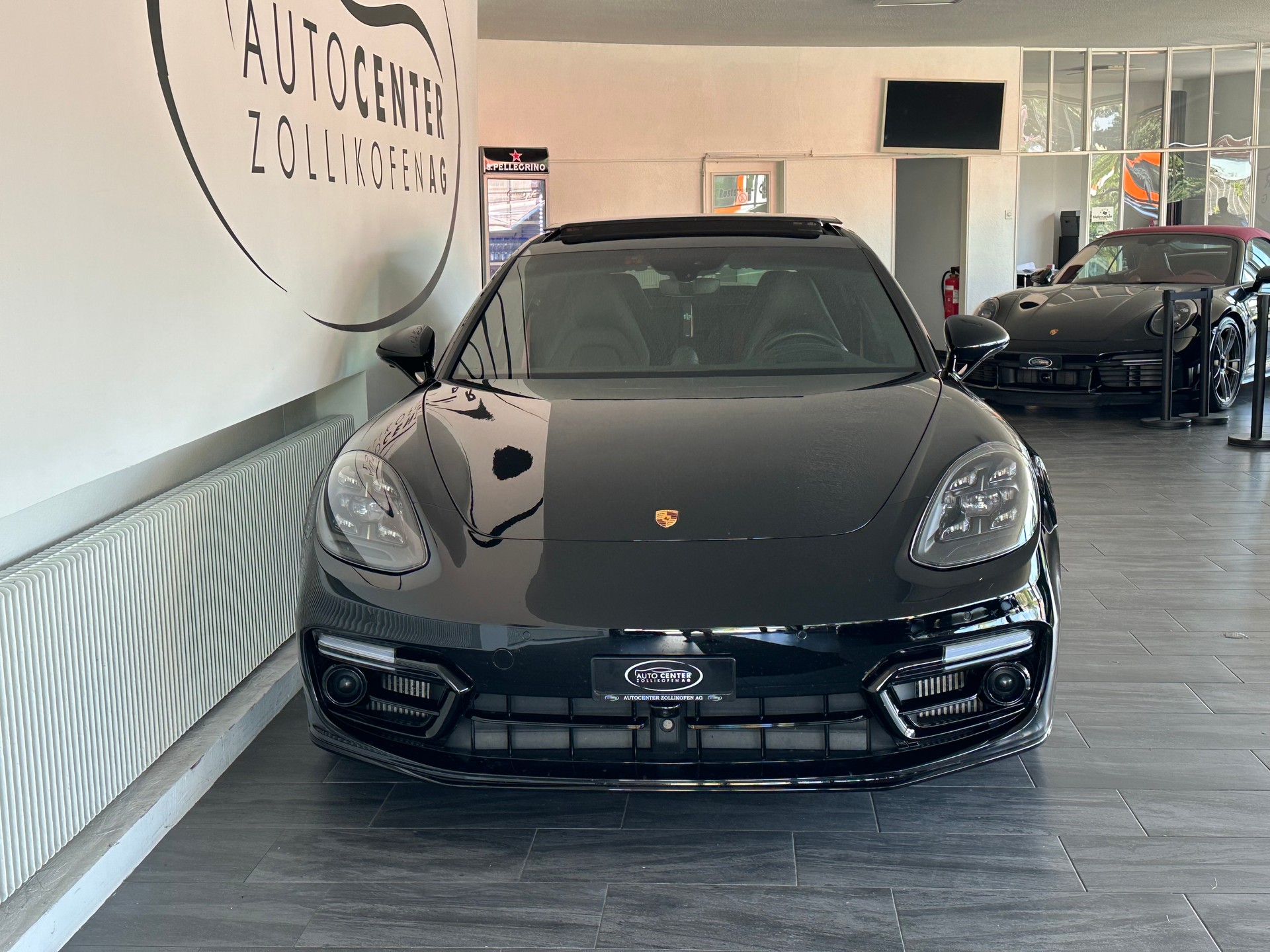 PORSCHE Panamera 4S Executive E-Hybrid PDK-image-1