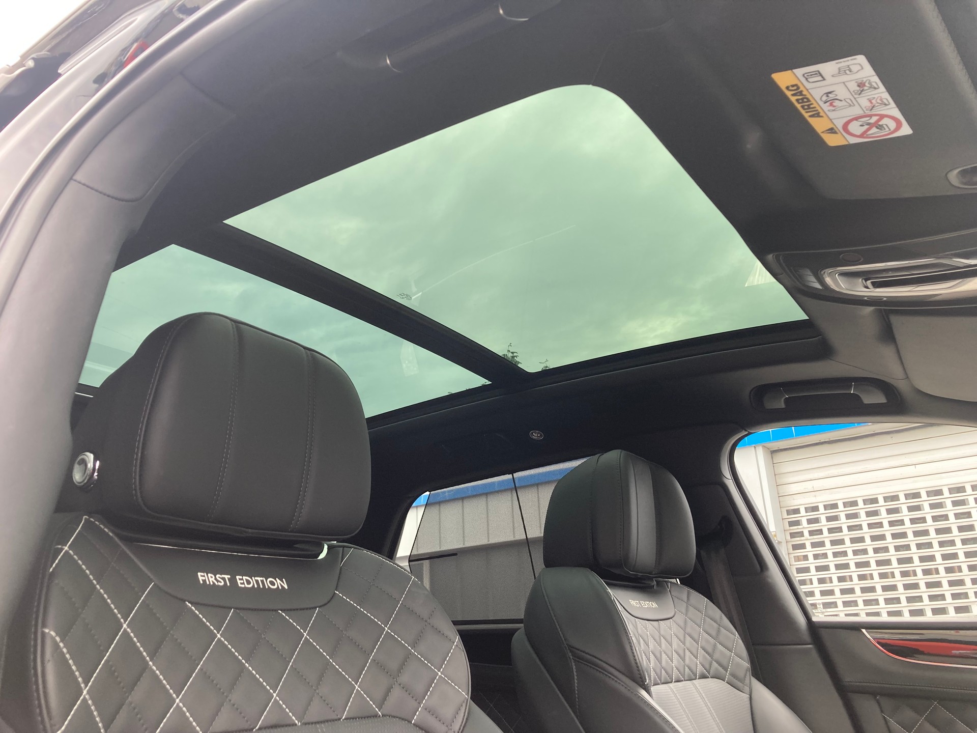 BENTLEY Bentayga W12 First Edition-image-9