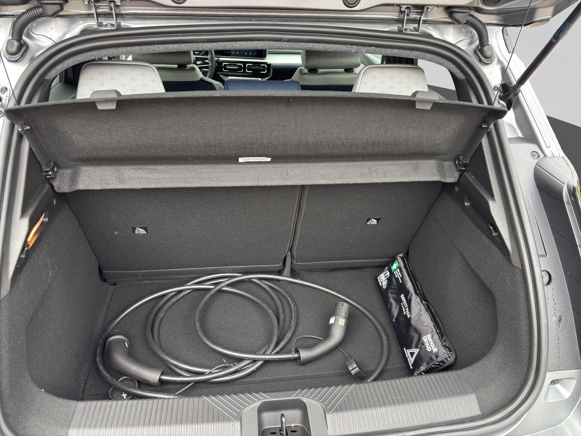 RENAULT R5 E-Tech Comfort Range 52 kWh Roland Garros-image-15