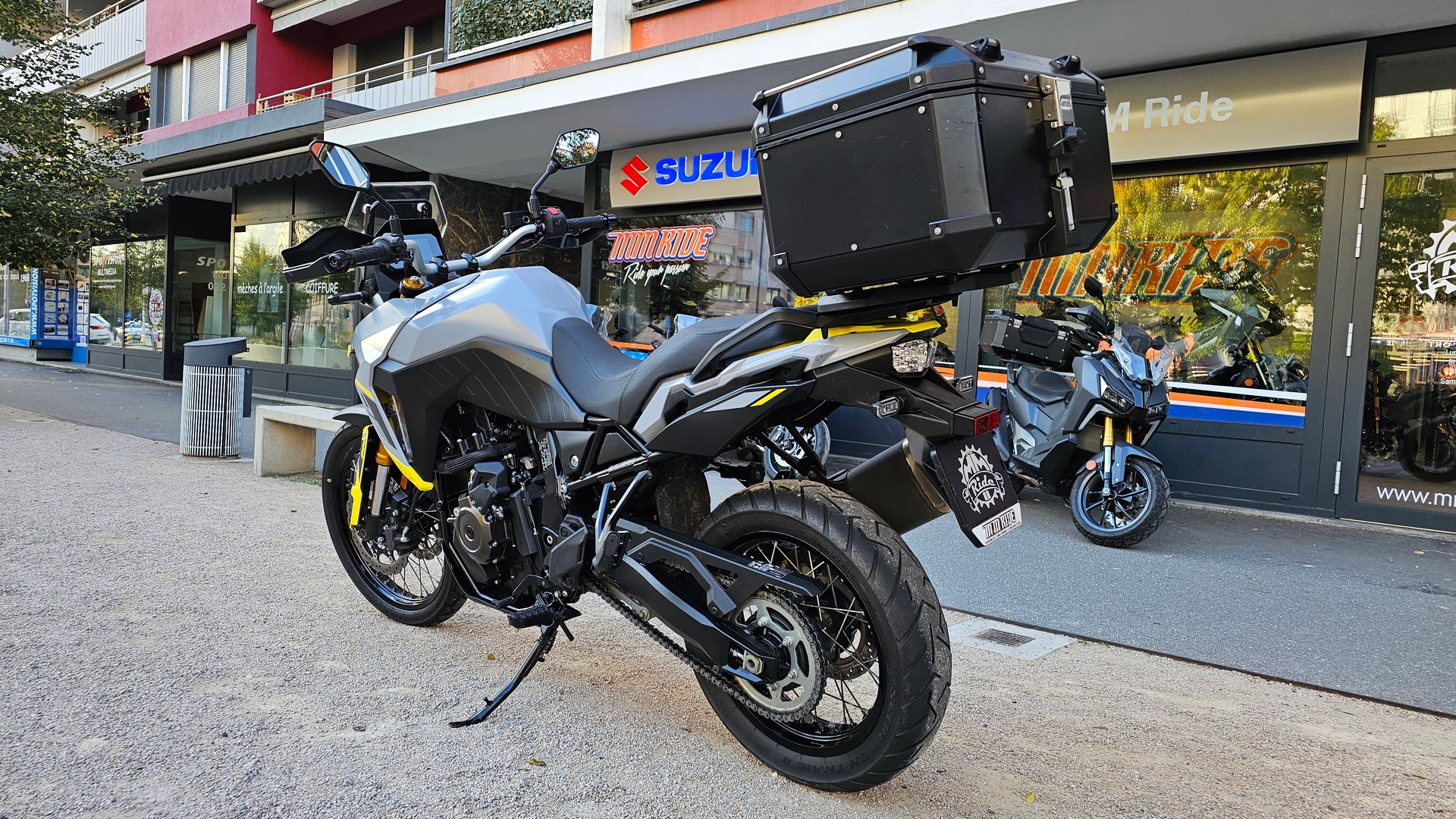 SUZUKI DL 800 DE-image-2