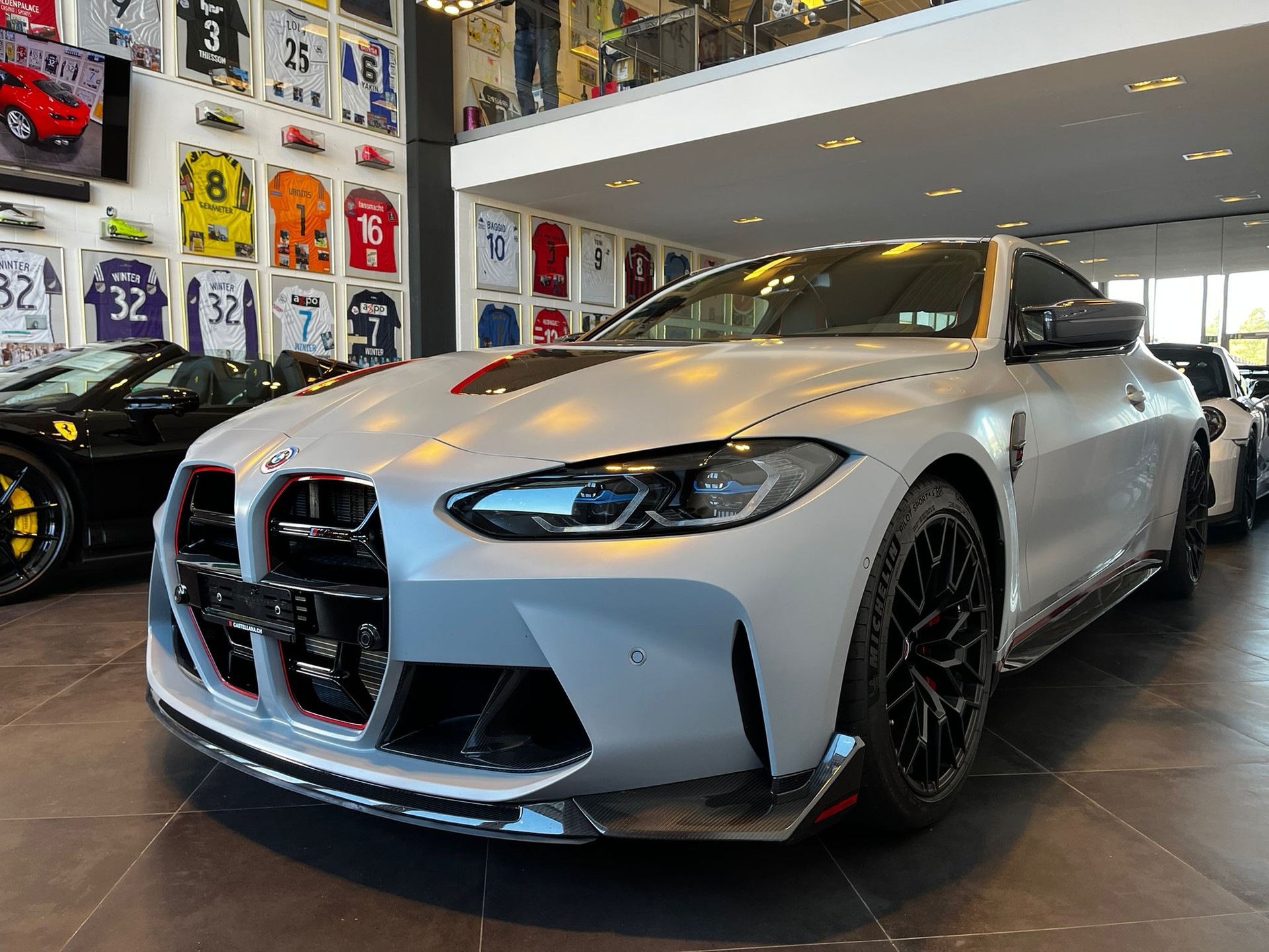 BMW M4 CSL Coupé-image-3