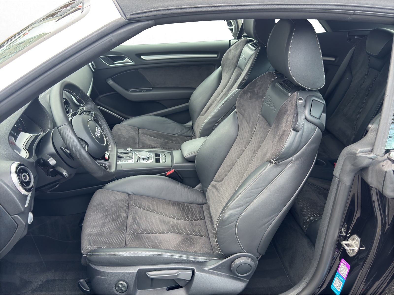 AUDI A3 Cabriolet 1.8 TFSI Attraction S-tronic-image-8