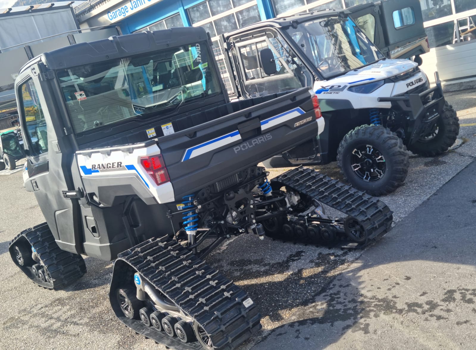 POLARIS Mit 2 x Lithium Batterien (29,8km/h) 110PS-showroom-element-2
