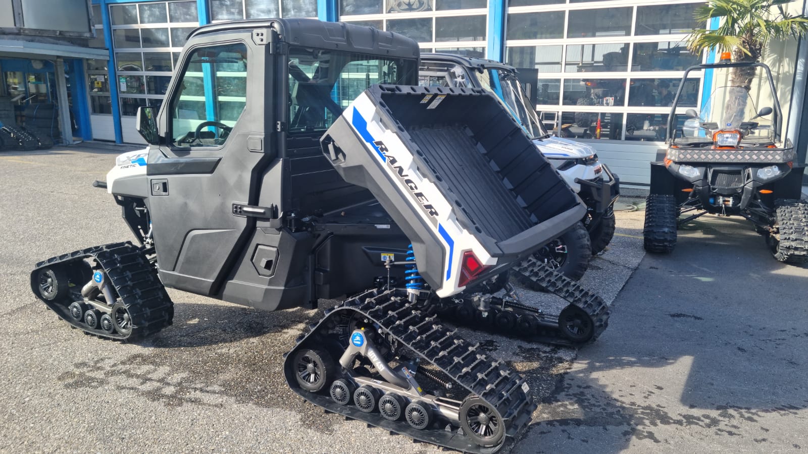 POLARIS Mit 2 x Lithium Batterien (29,8km/h) 110PS-showroom-element-3