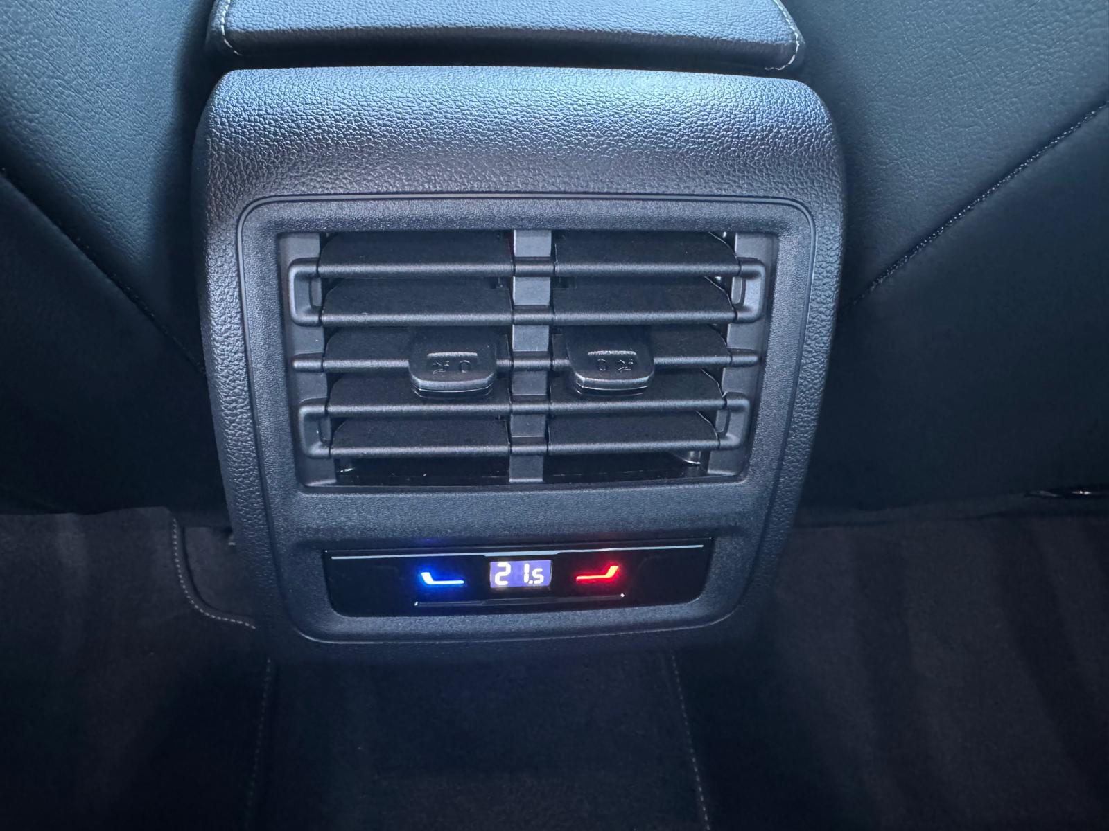 VW Golf 1.5 TSI PHEV Style-image-7