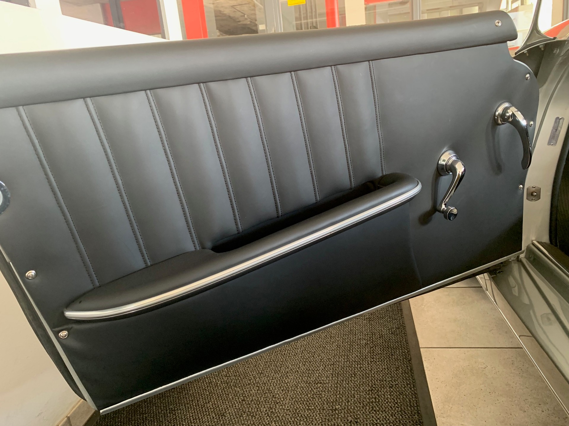 MERCEDES-BENZ 190 SL Veteran mit Kübelsitzen-image-10