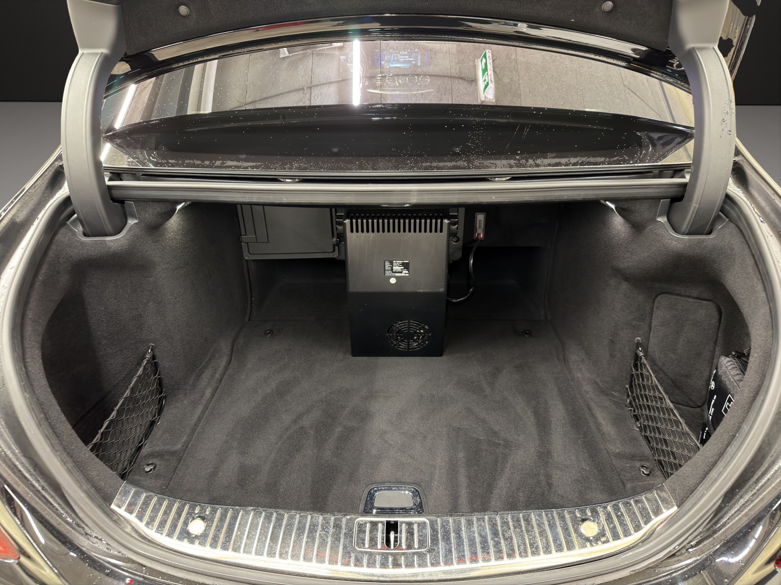 MERCEDES-BENZ S 560 L 4Matic 9G-Tronic-image-13