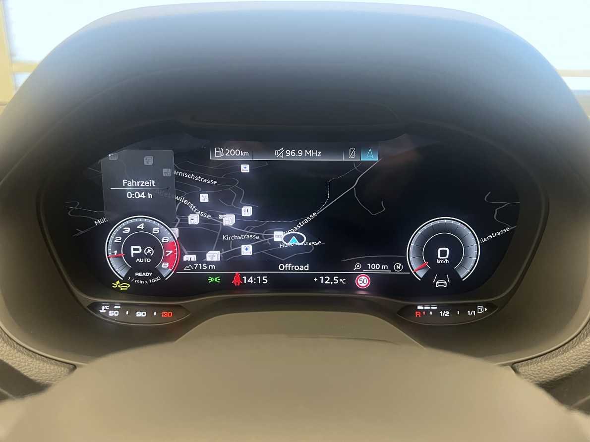 AUDI Q2 40 TFSI advanced quattro S-tronic-image-10