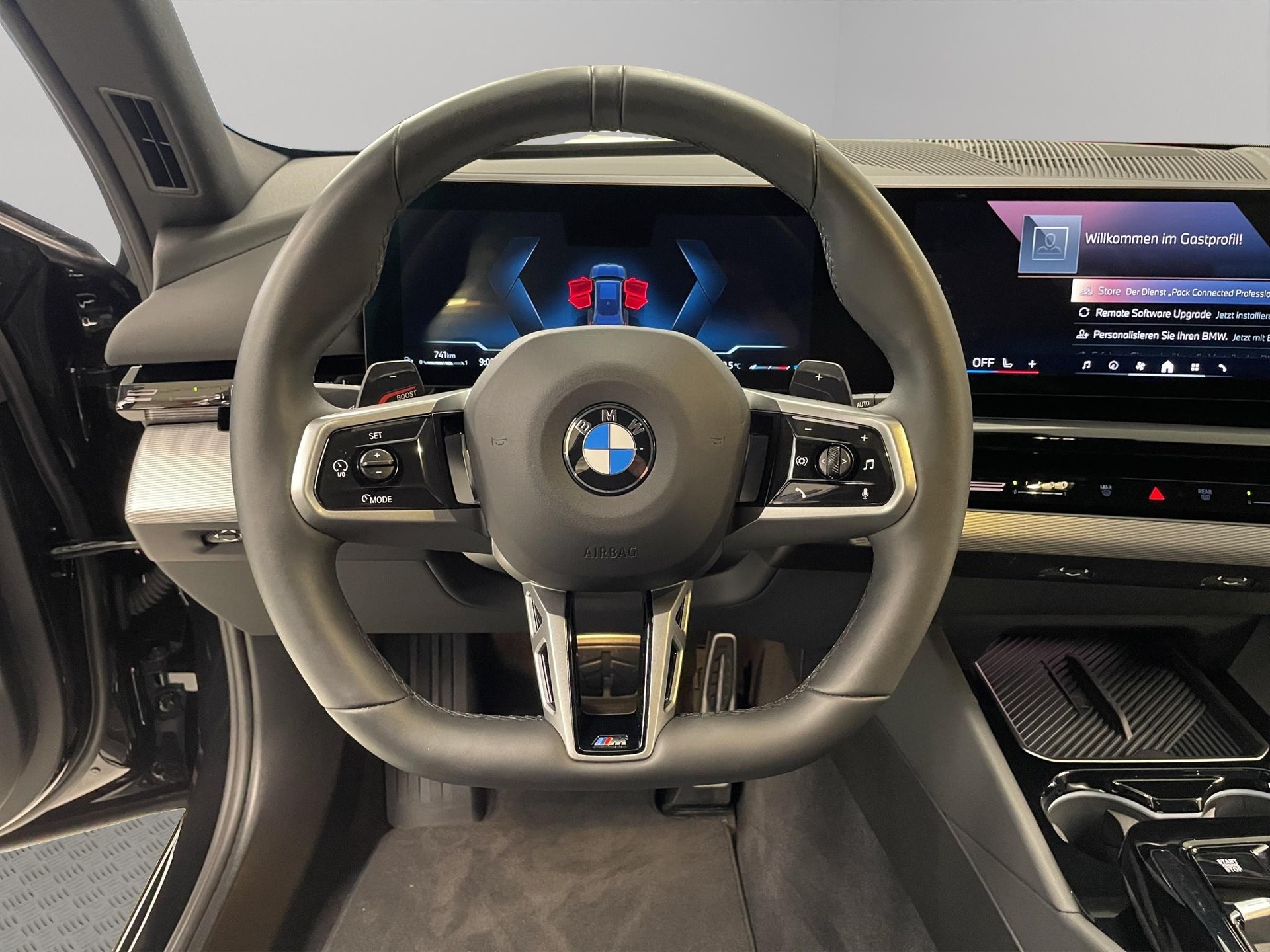 BMW 520d xDrive 48V Touring-image-11