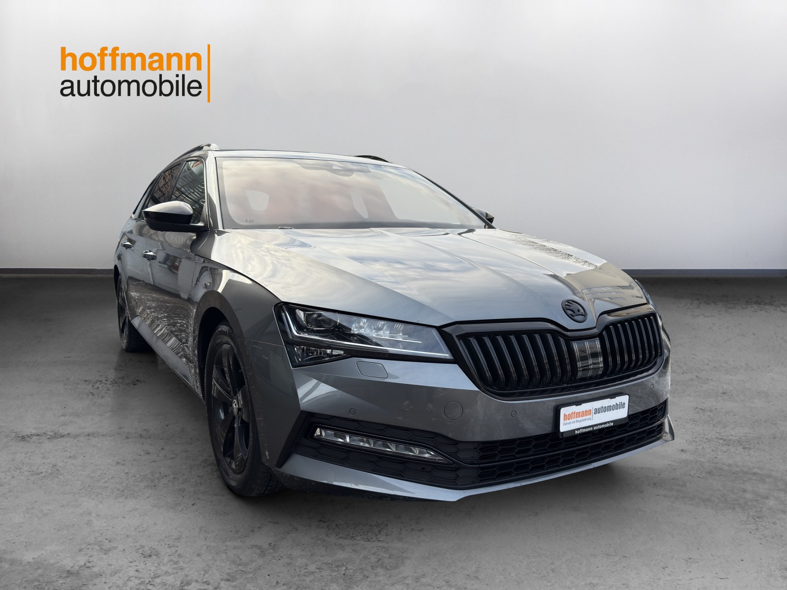 SKODA Superb Combi 2.0 TSI SportLine 4x4 DSG-image-2