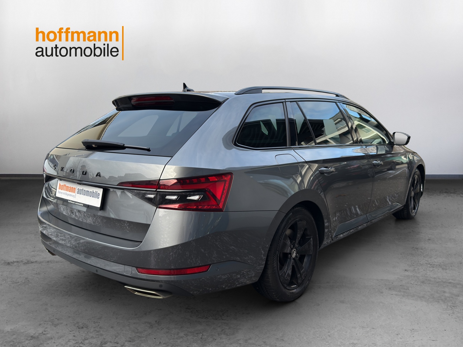 SKODA Superb Combi 2.0 TSI SportLine 4x4 DSG-image-3