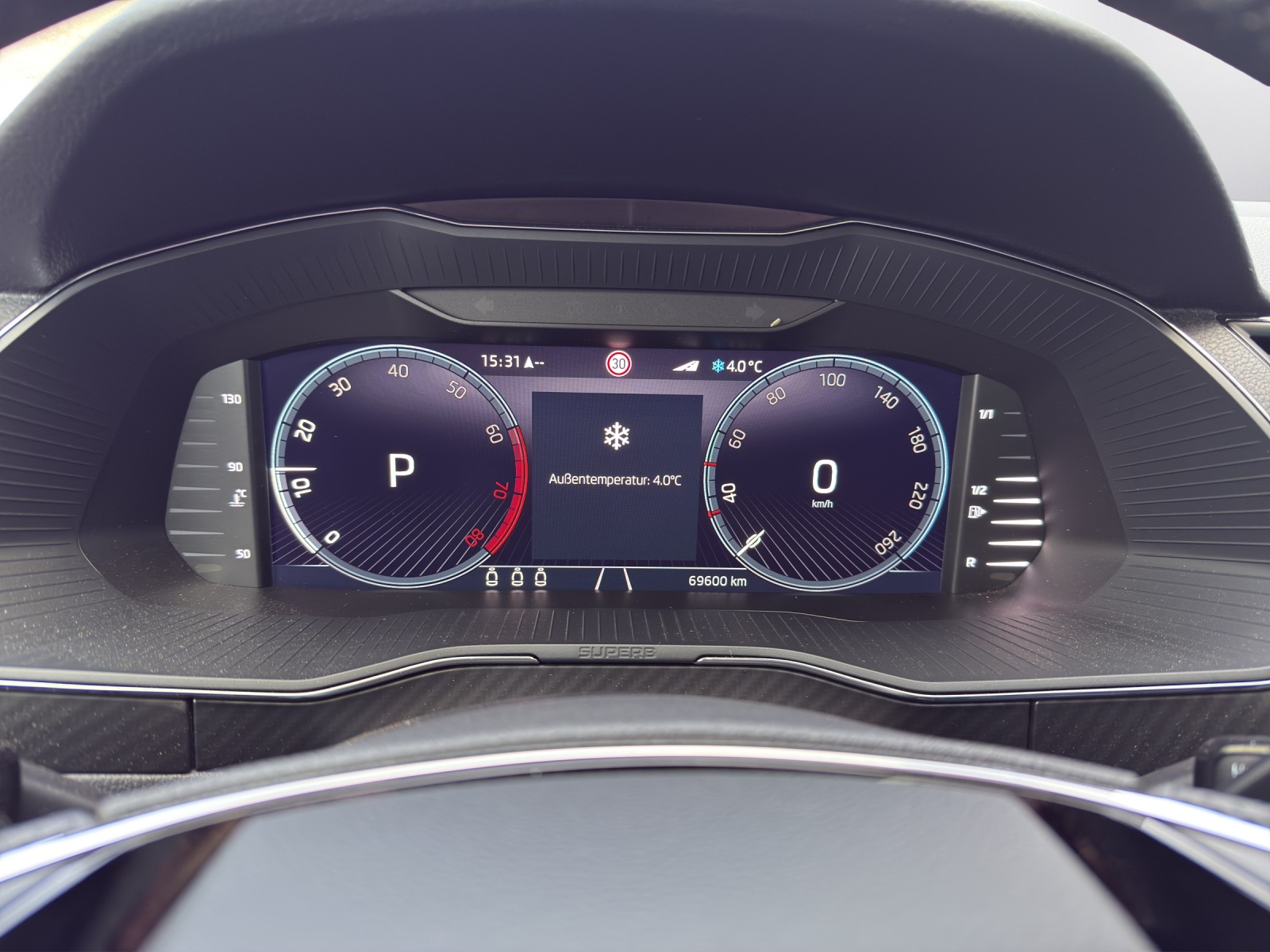 SKODA Superb Combi 2.0 TSI SportLine 4x4 DSG-image-7