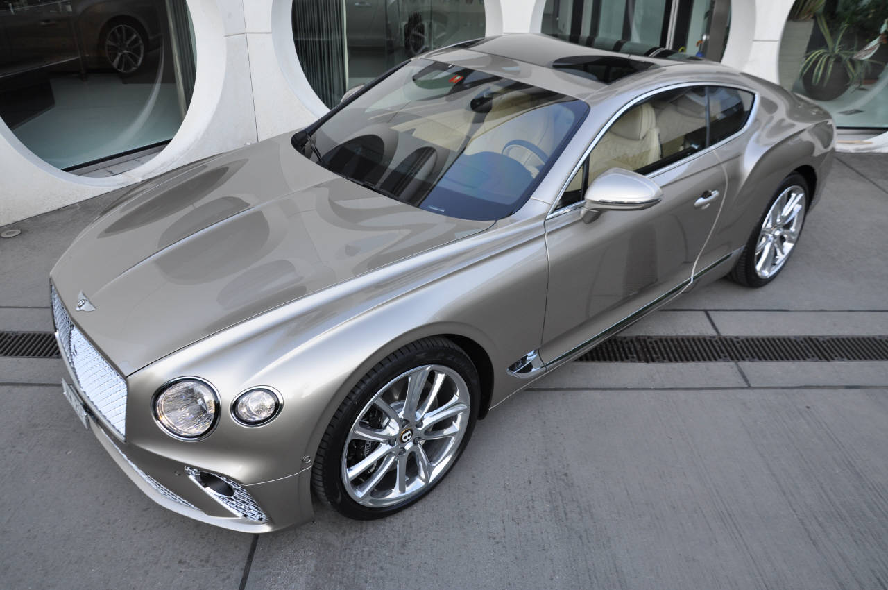 BENTLEY CONTINENTALental GT 6.0 W12-image-7