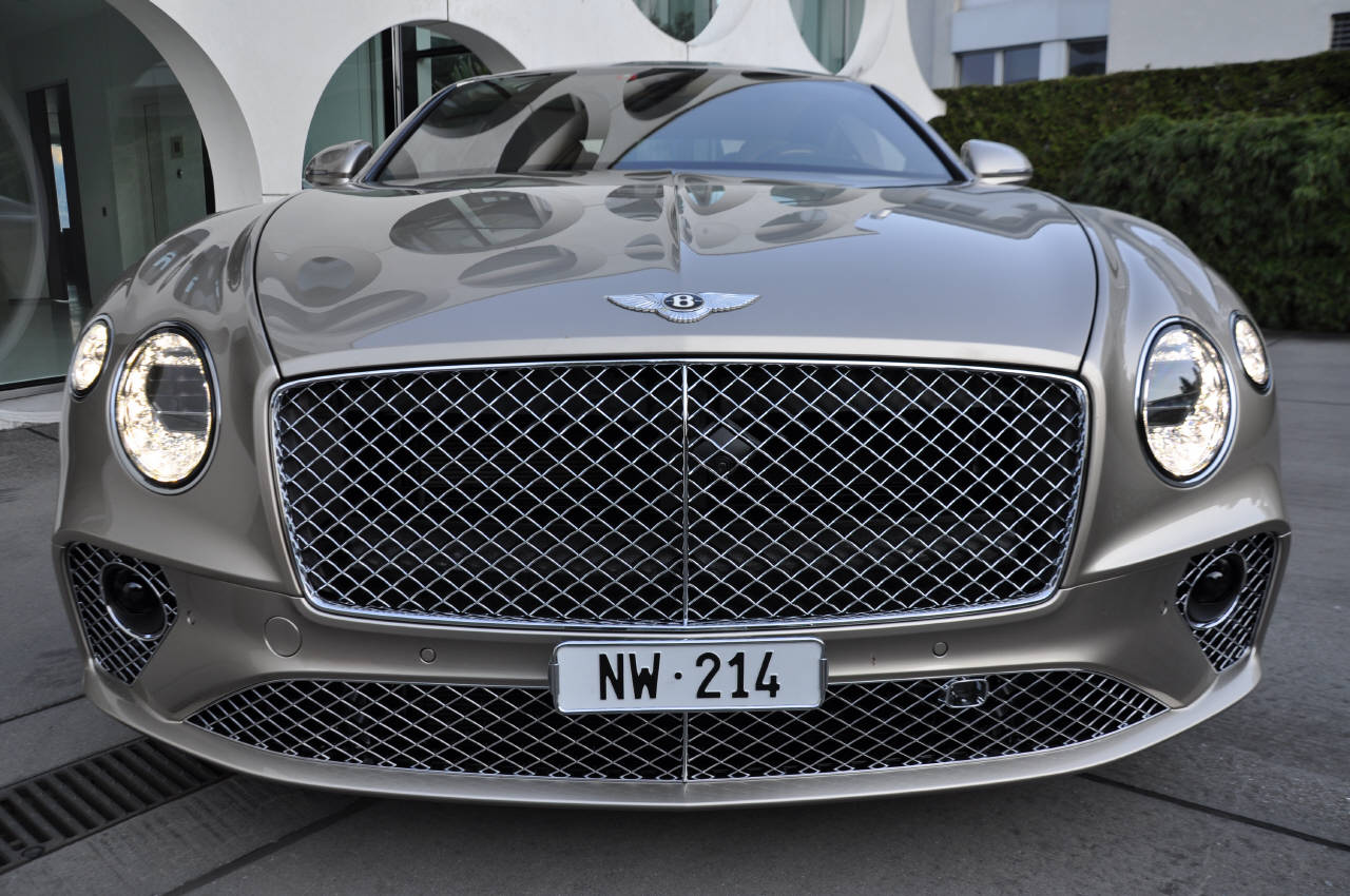 BENTLEY CONTINENTALental GT 6.0 W12-image-10