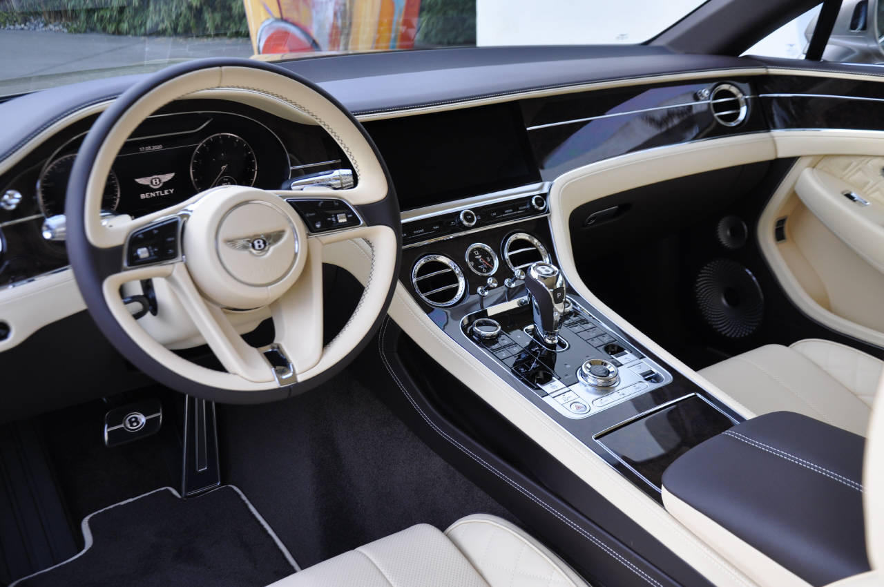 BENTLEY CONTINENTALental GT 6.0 W12-image-11