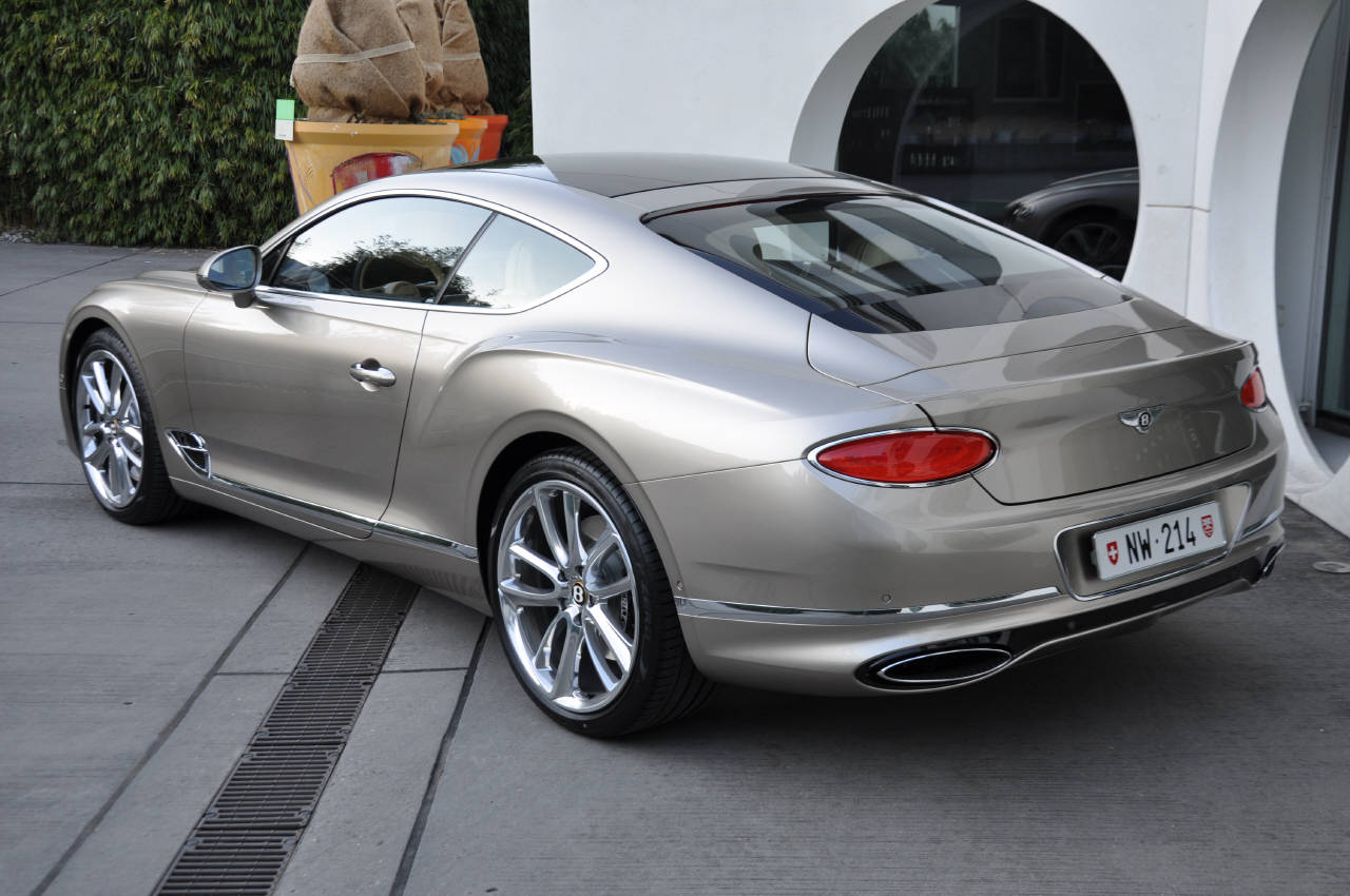 BENTLEY CONTINENTALental GT 6.0 W12-image-3