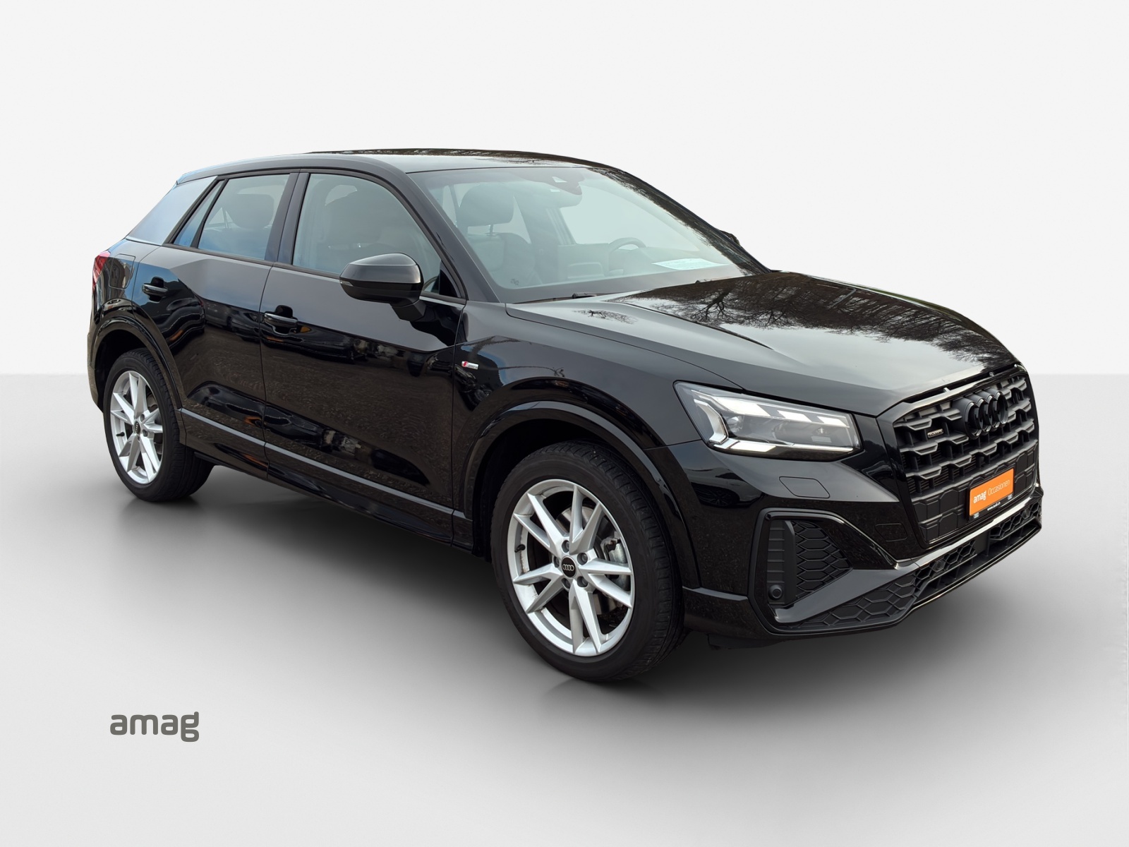 AUDI Q2 40 TFSI S line quattro S-tronic-image-5