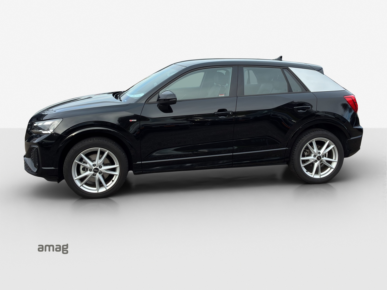 AUDI Q2 40 TFSI S line quattro S-tronic-image-1