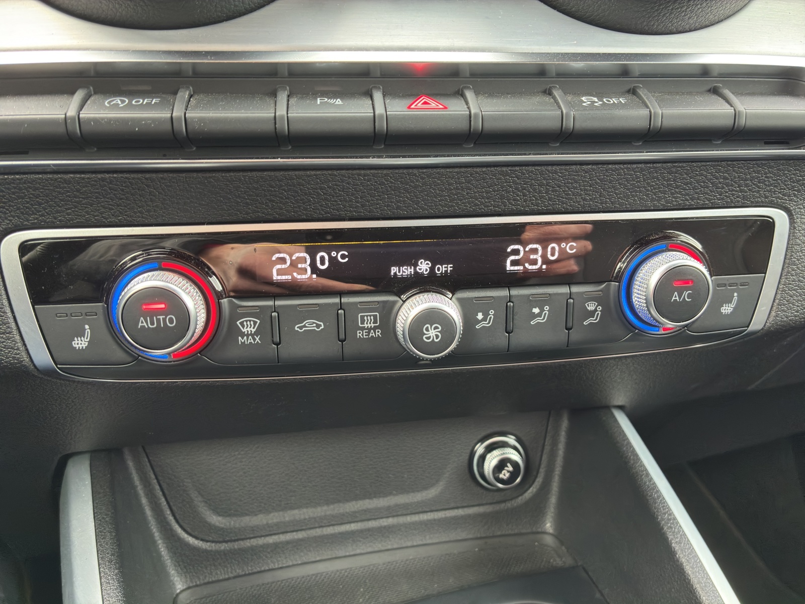 AUDI Q2 40 TFSI S line quattro S-tronic-image-15