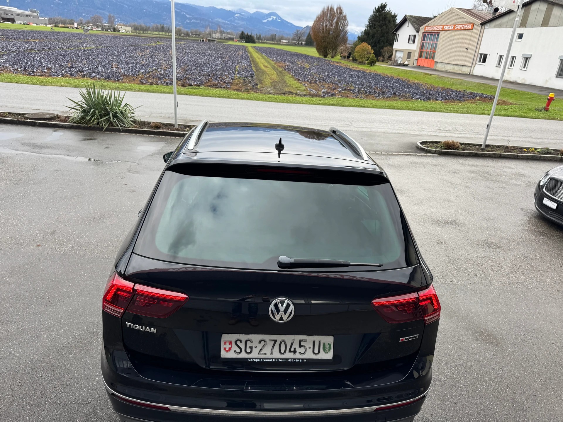 VW Tiguan 2.0 TDI SCR Highline 4Motion DSG-image-11