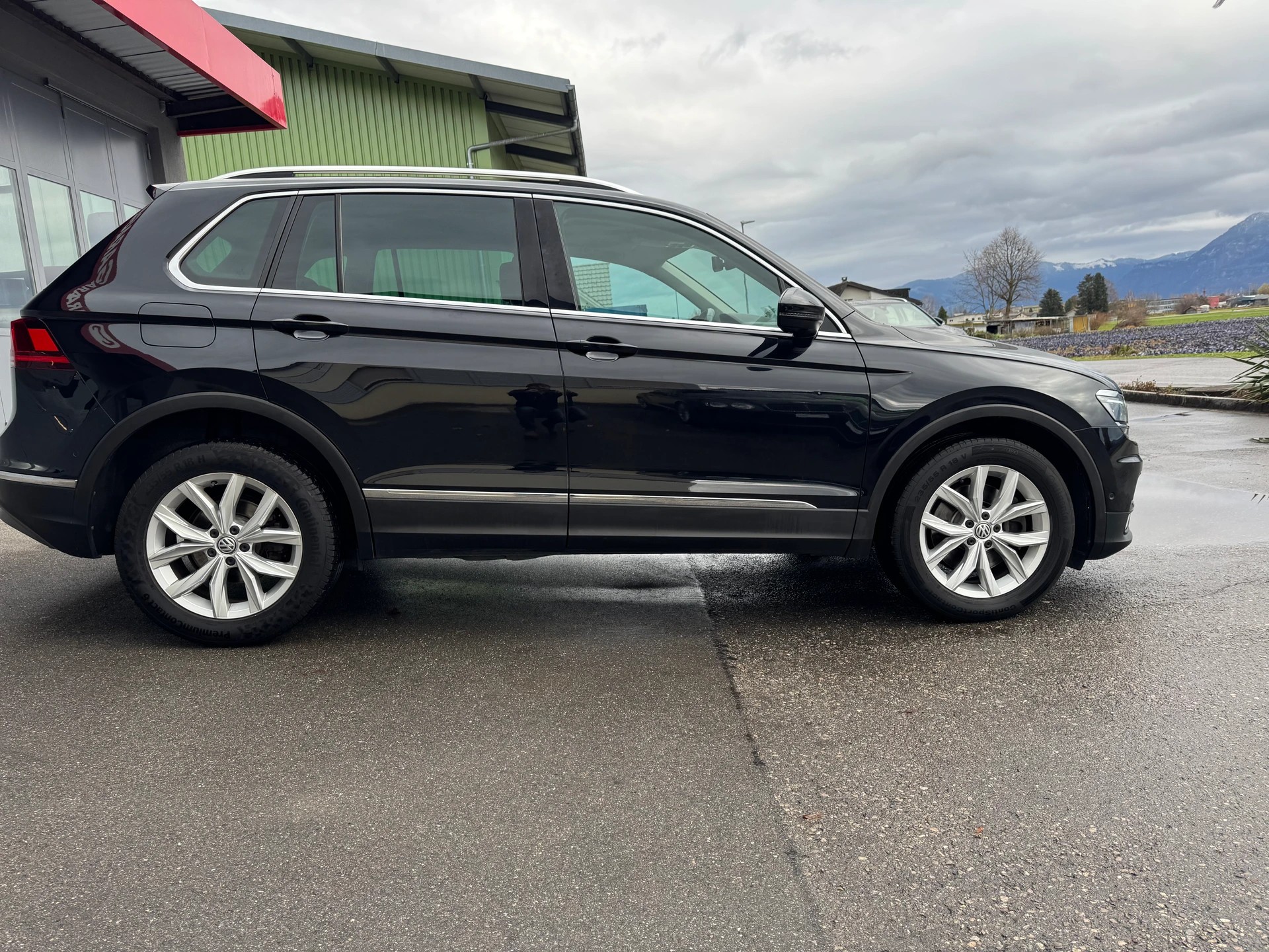 VW Tiguan 2.0 TDI SCR Highline 4Motion DSG-image-10