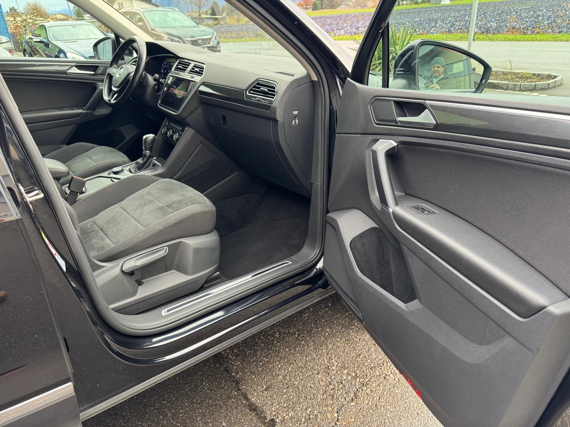 VW Tiguan 2.0 TDI SCR Highline 4Motion DSG-image-14