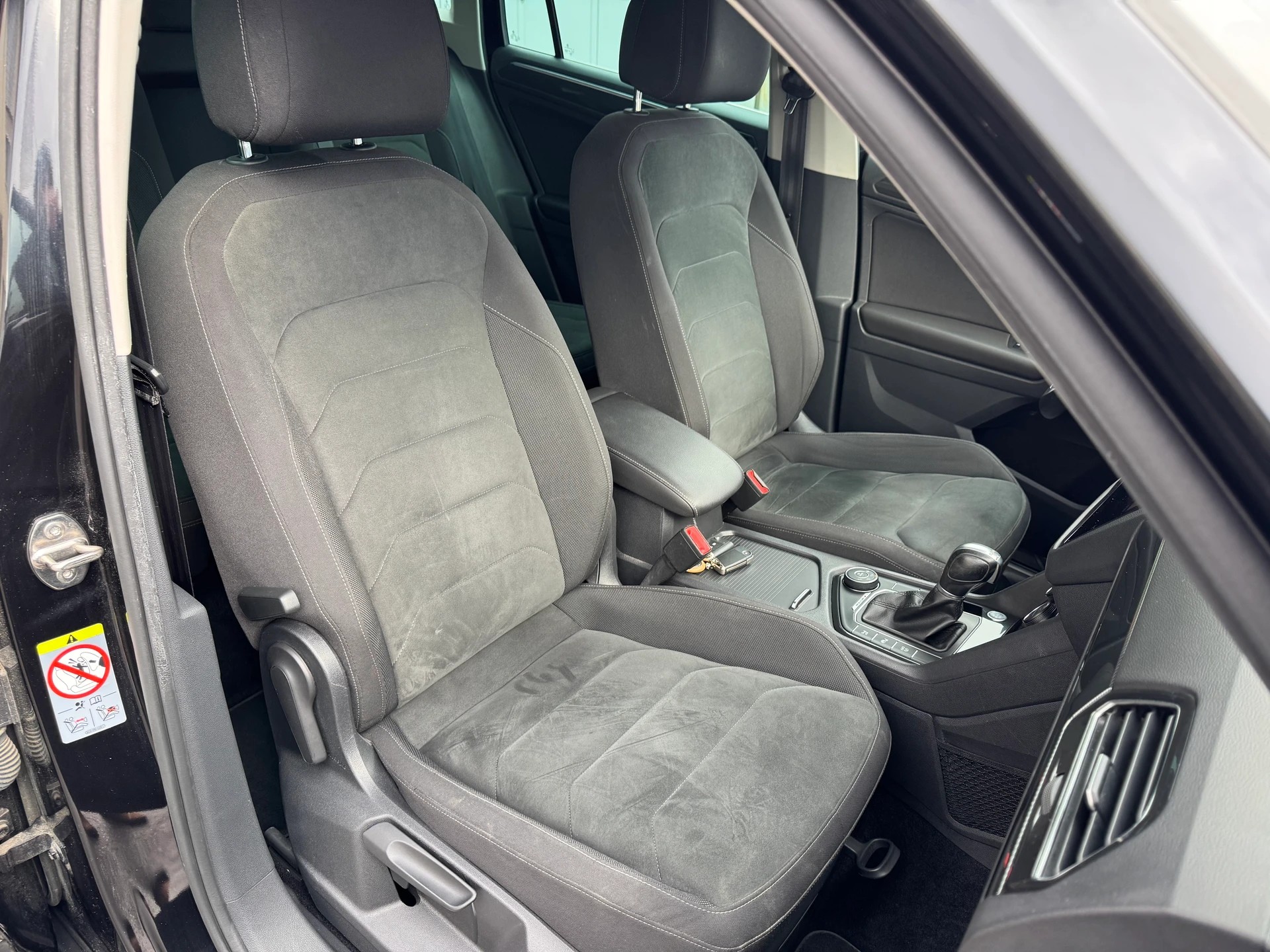 VW Tiguan 2.0 TDI SCR Highline 4Motion DSG-image-15
