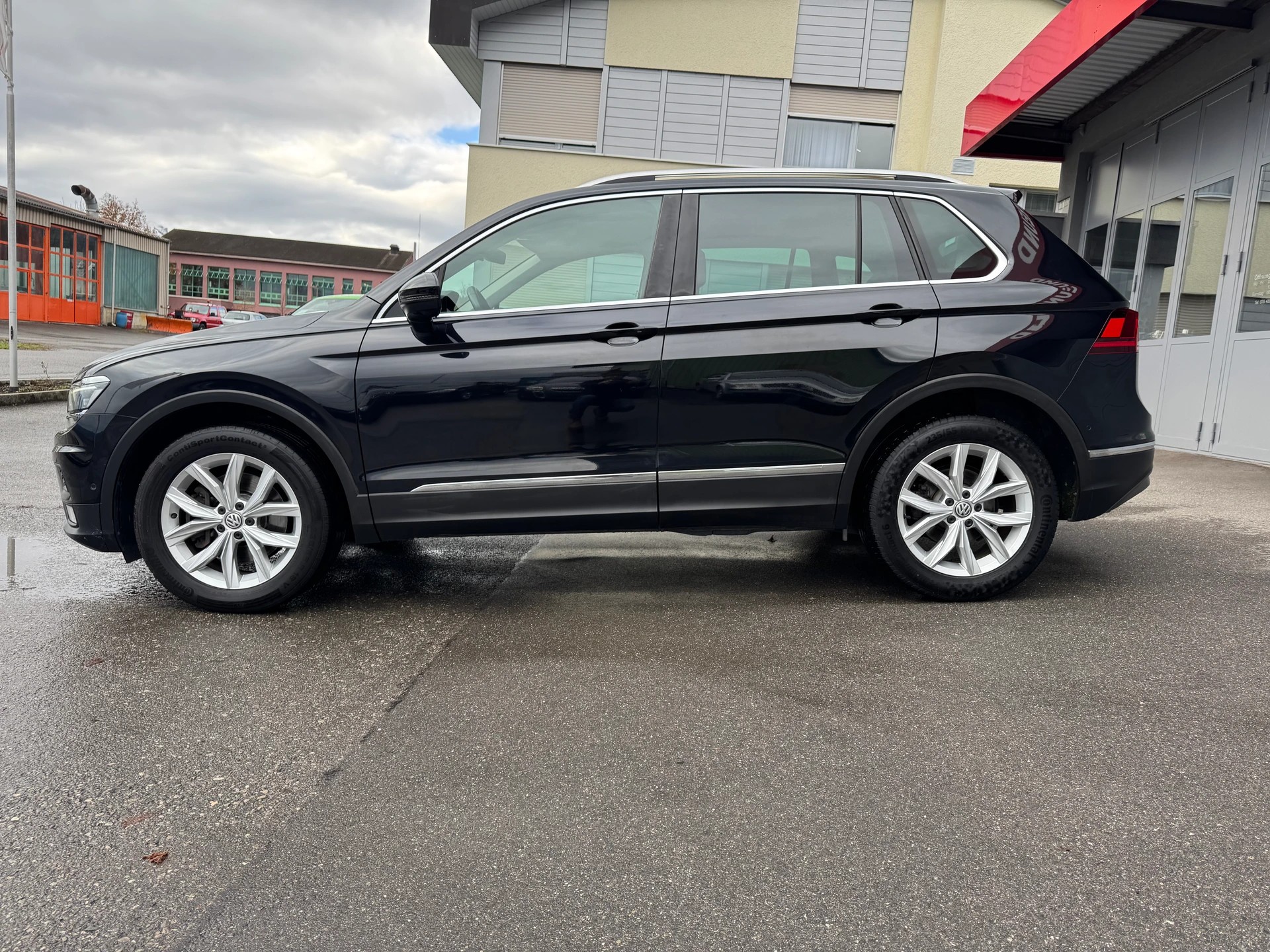 VW Tiguan 2.0 TDI SCR Highline 4Motion DSG-image-6