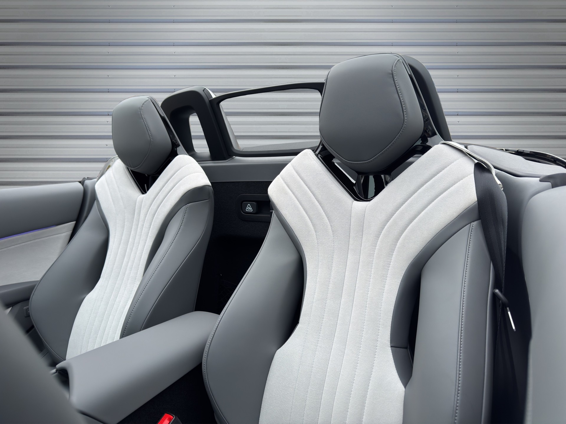 MG Cyberster 77kWh 4WD-image-12