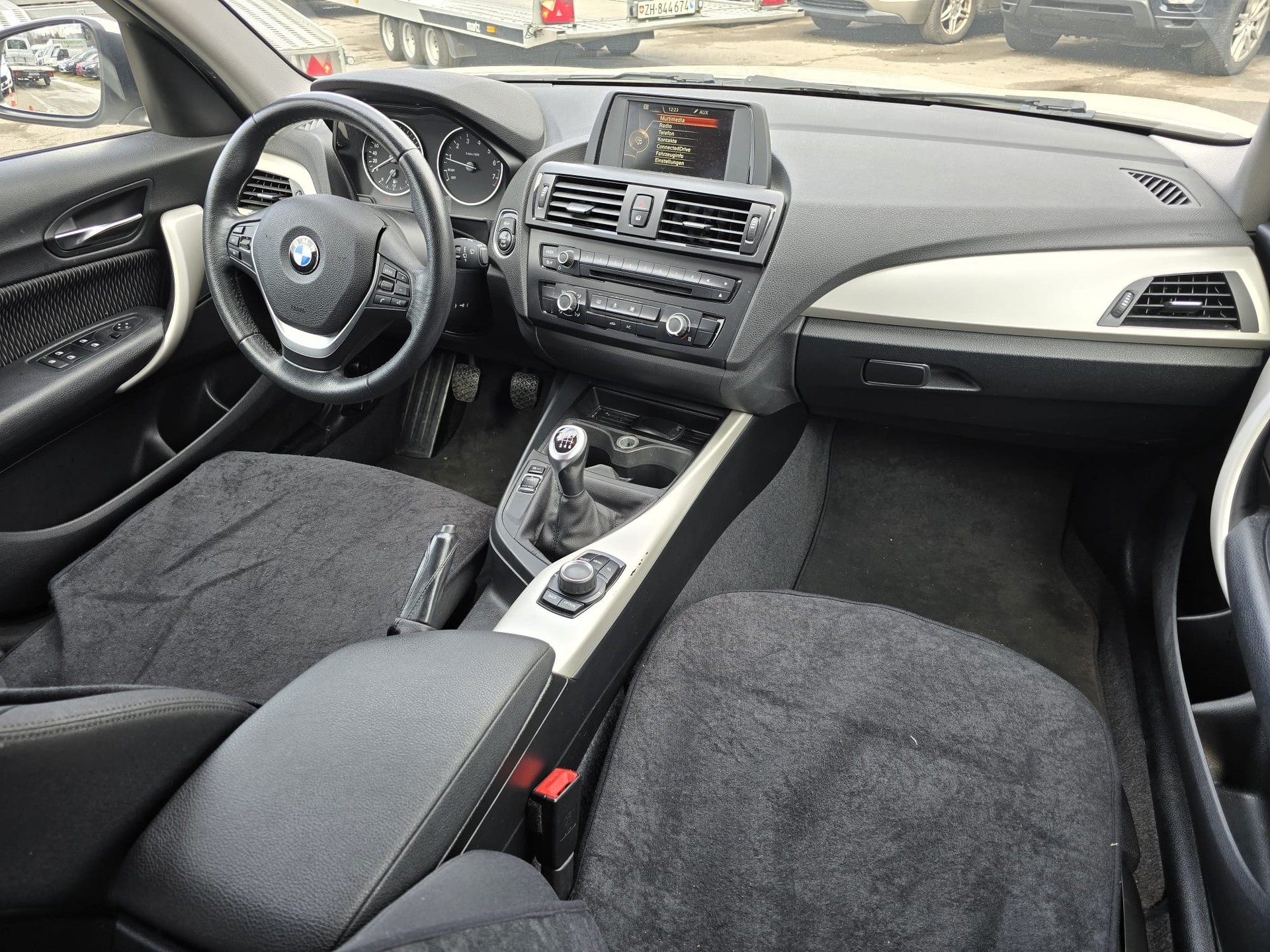 BMW 116i-image-11