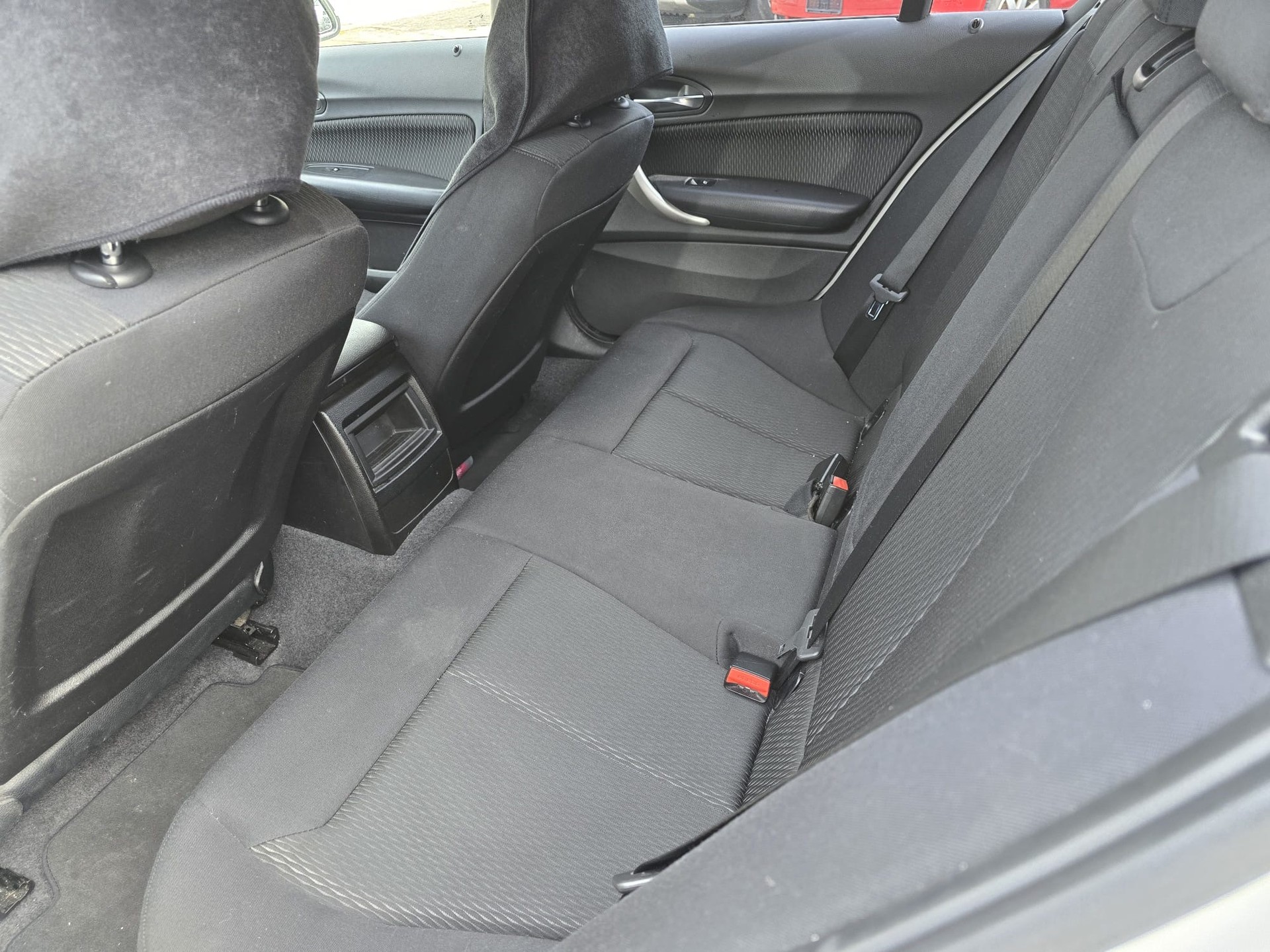 BMW 116i-image-9