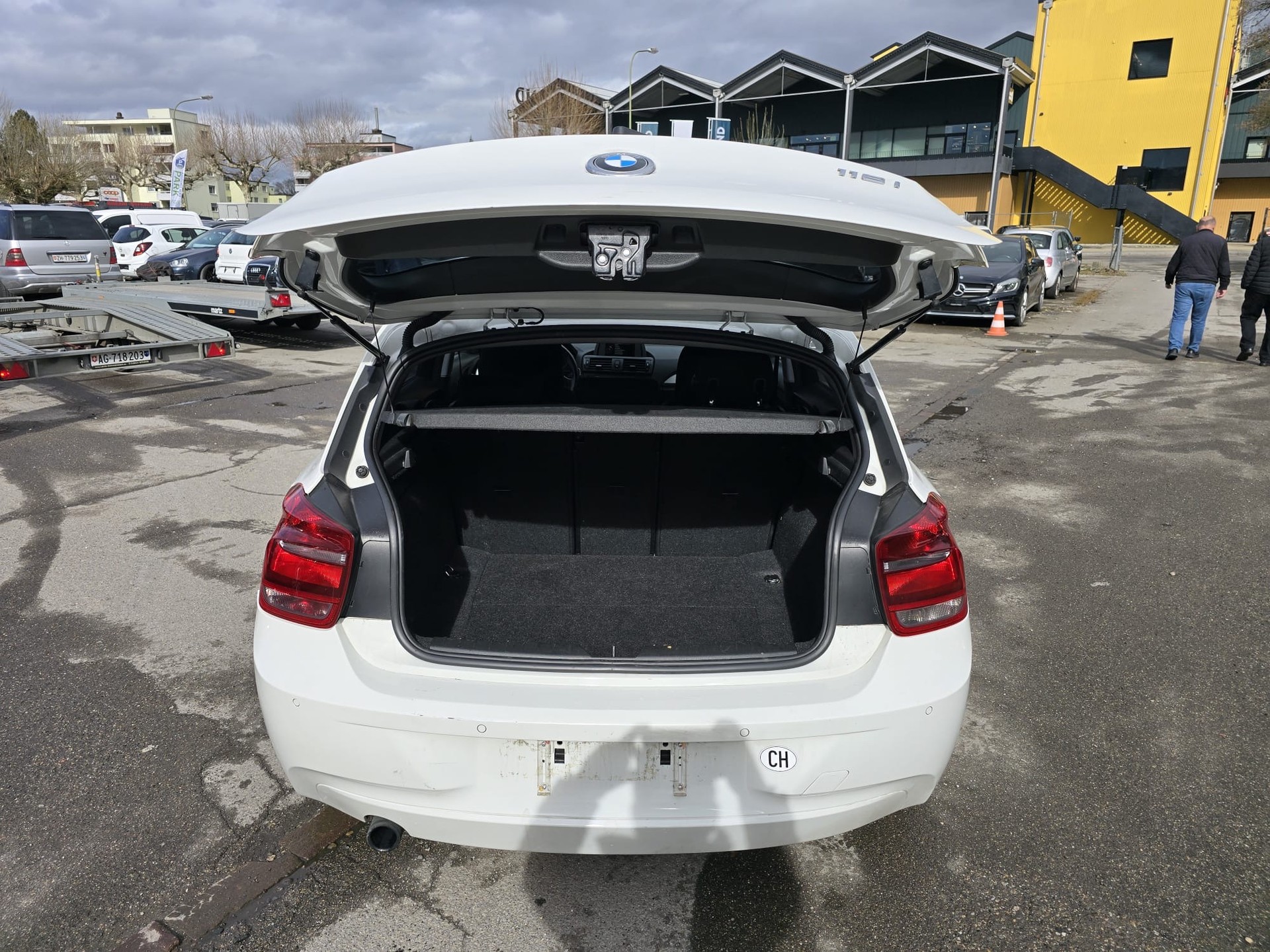 BMW 116i-image-8