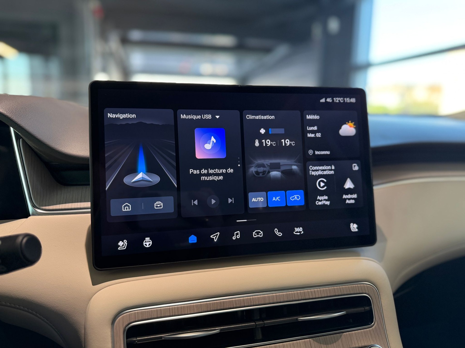 MG S6 EV 77kWh Luxury AWD-image-21