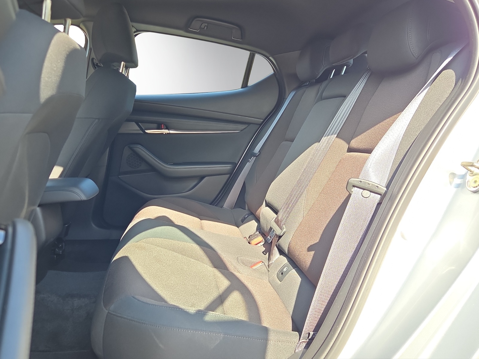 MAZDA 3 Hatchback SKYACTIV-G M Hybrid 150 Ambition Plus-image-8