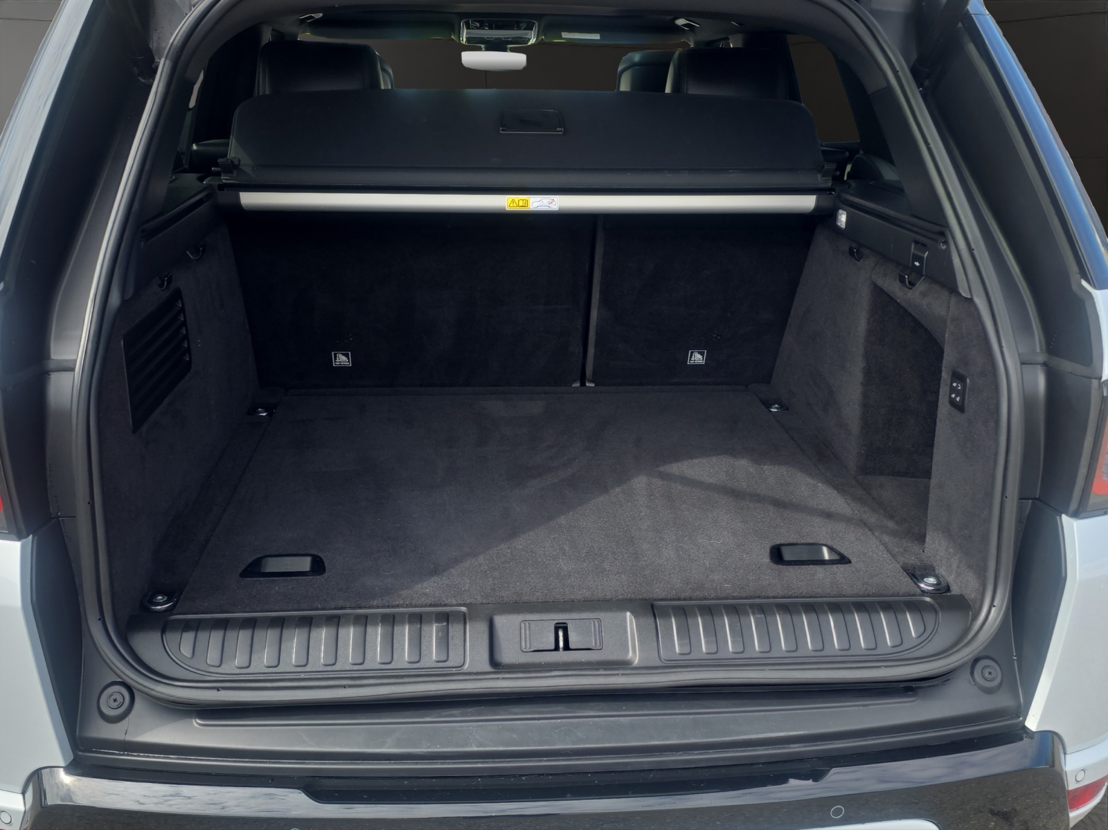 LAND ROVER Range Rover Sport 3.0 SDV6 HSE-image-16