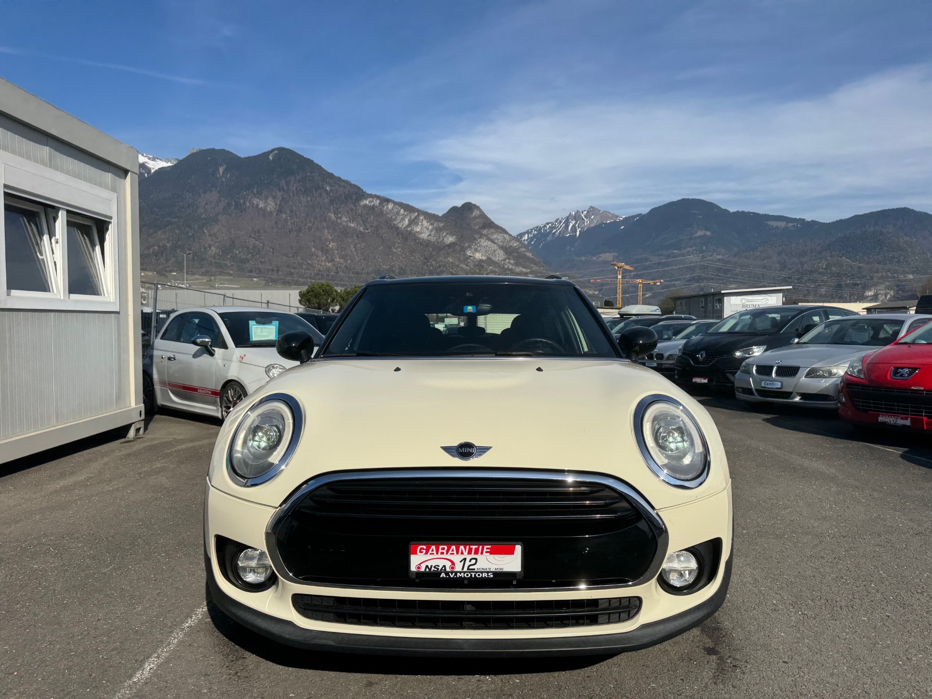 MINI Clubman Cooper-image-2
