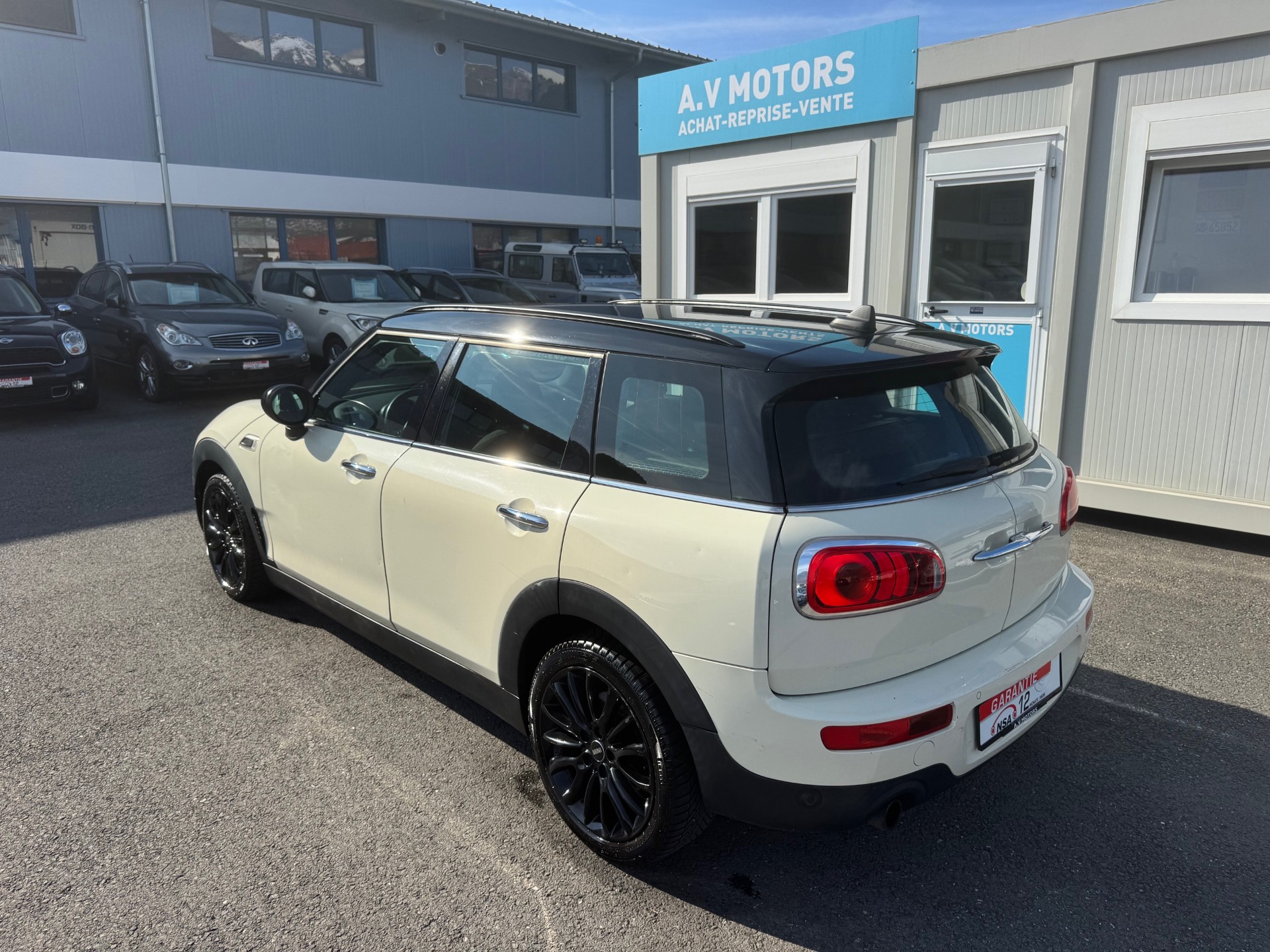MINI Clubman Cooper-image-3